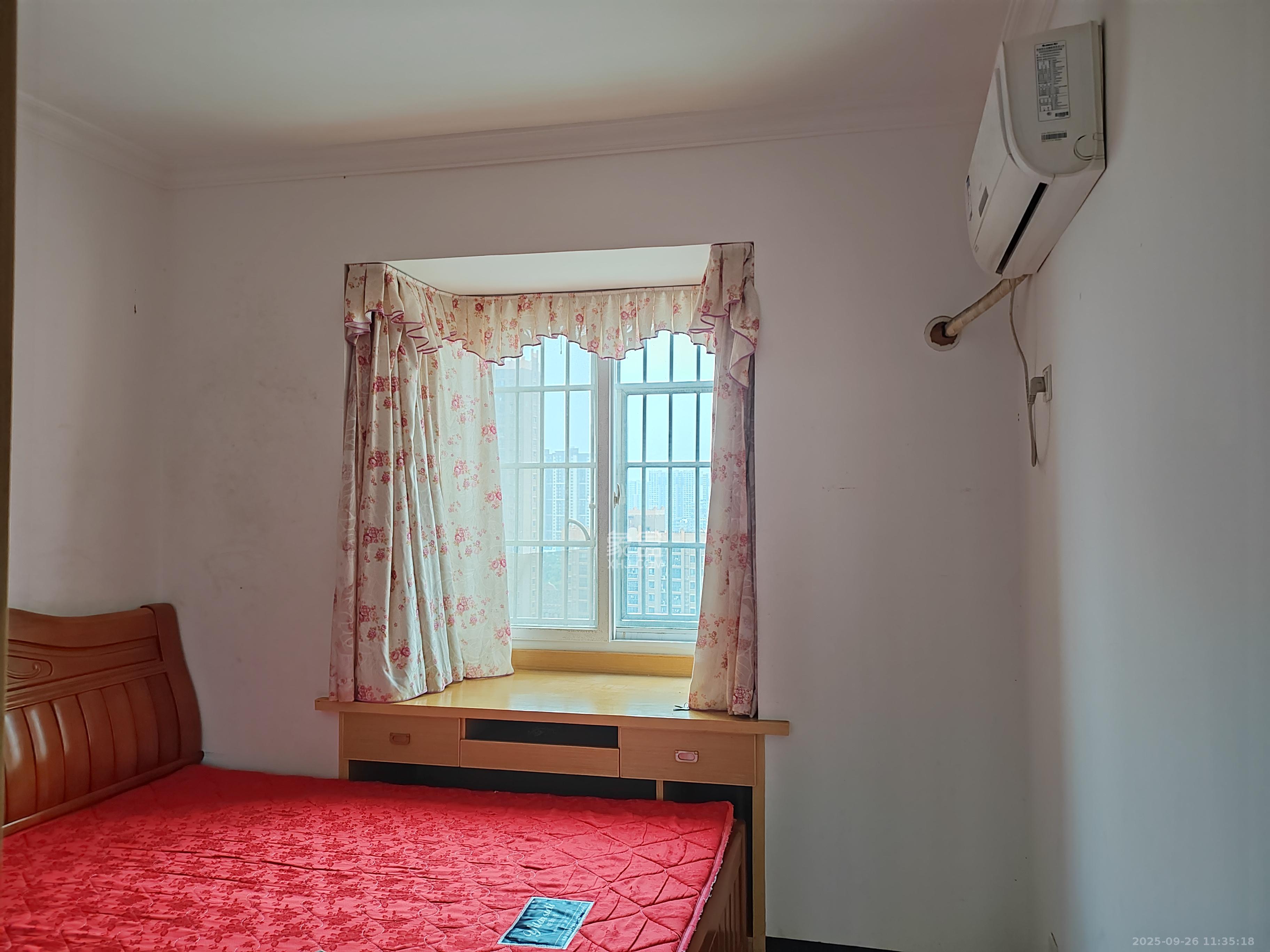 爵士湘 2室2厅1卫 1600.0元/月 爵士湘 2室2厅1卫 1600.0元/月室内图