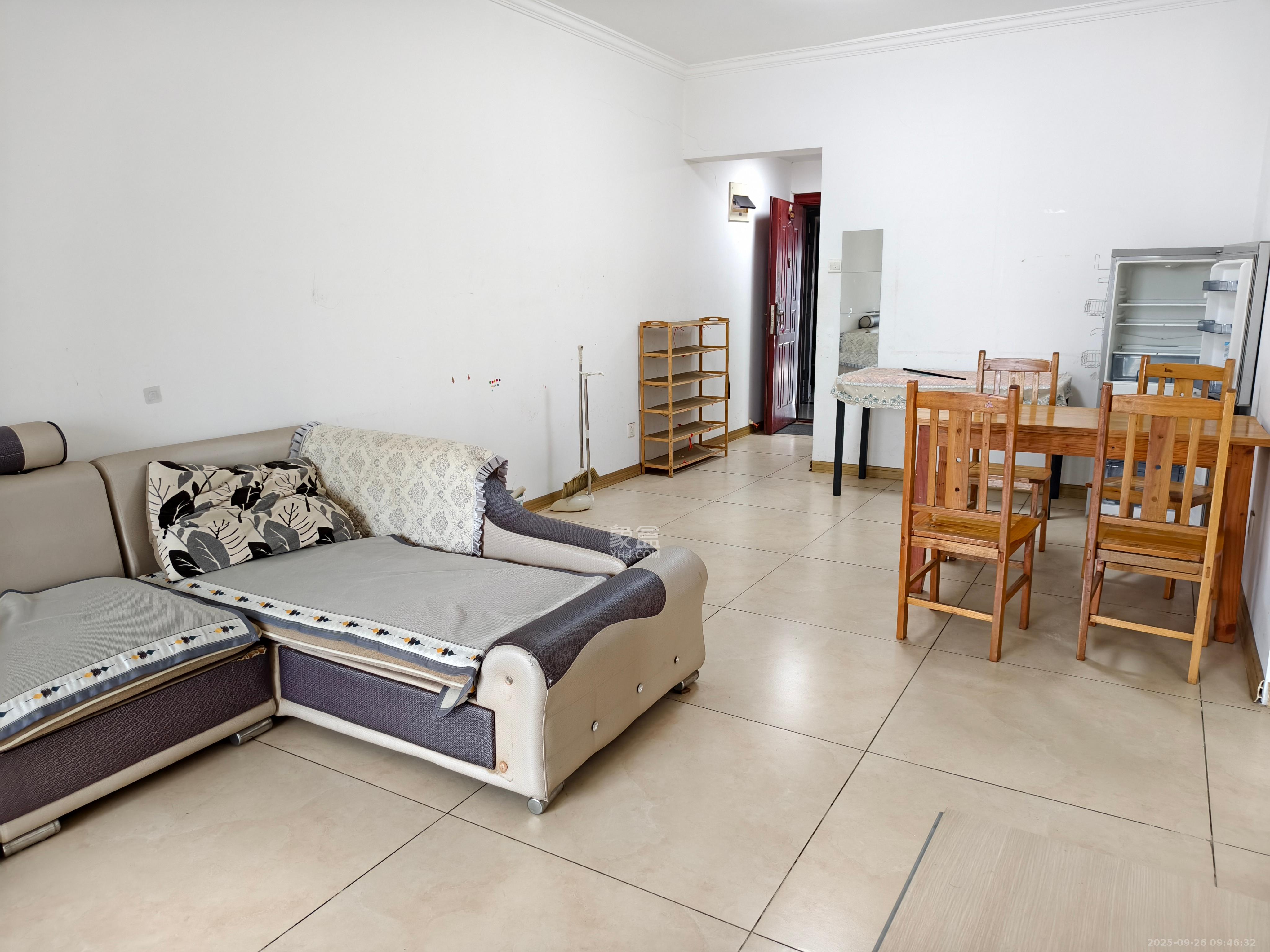 北京御园一二期（国泰嘉园）  1室2厅1卫    1700.0元/月室内图