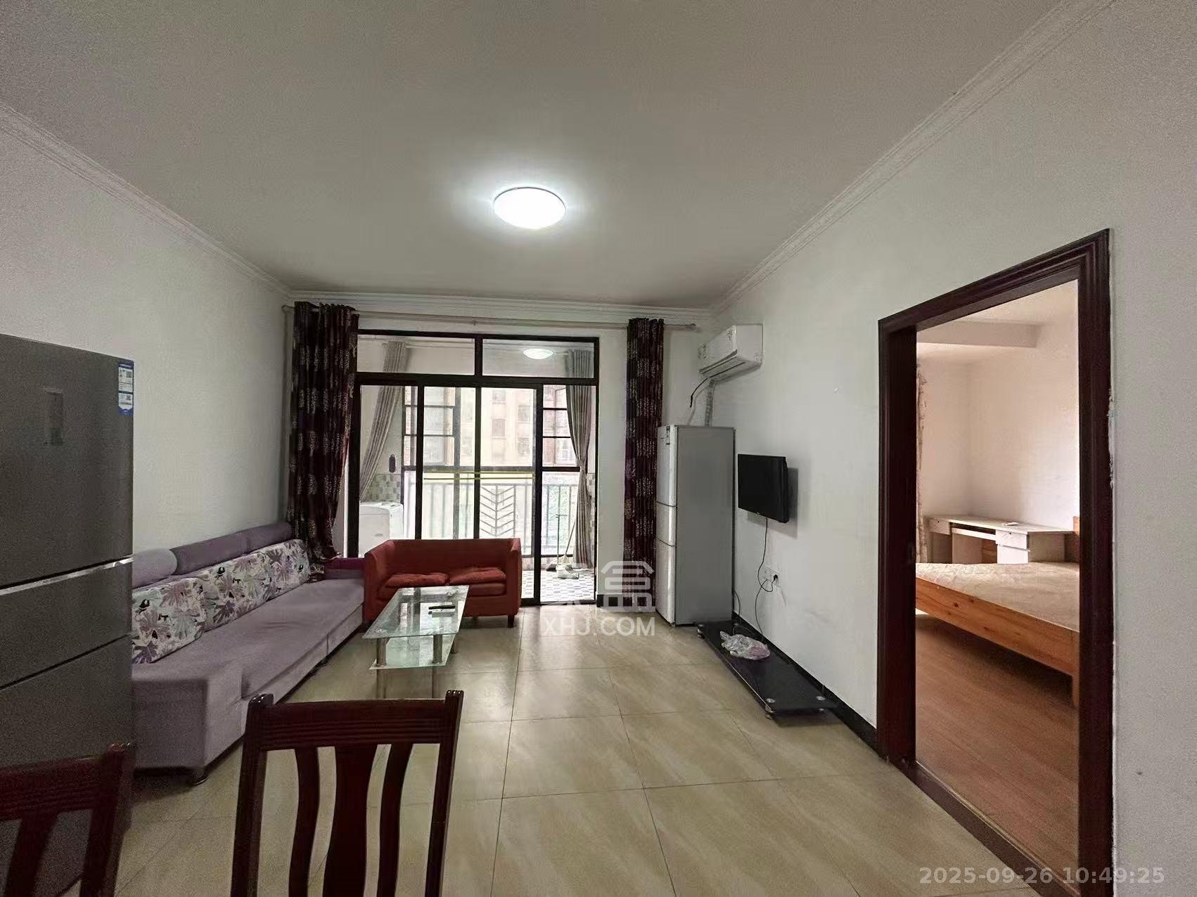 奥林匹克花园贡院一期  3室2厅1卫    1900.0元/月室内图