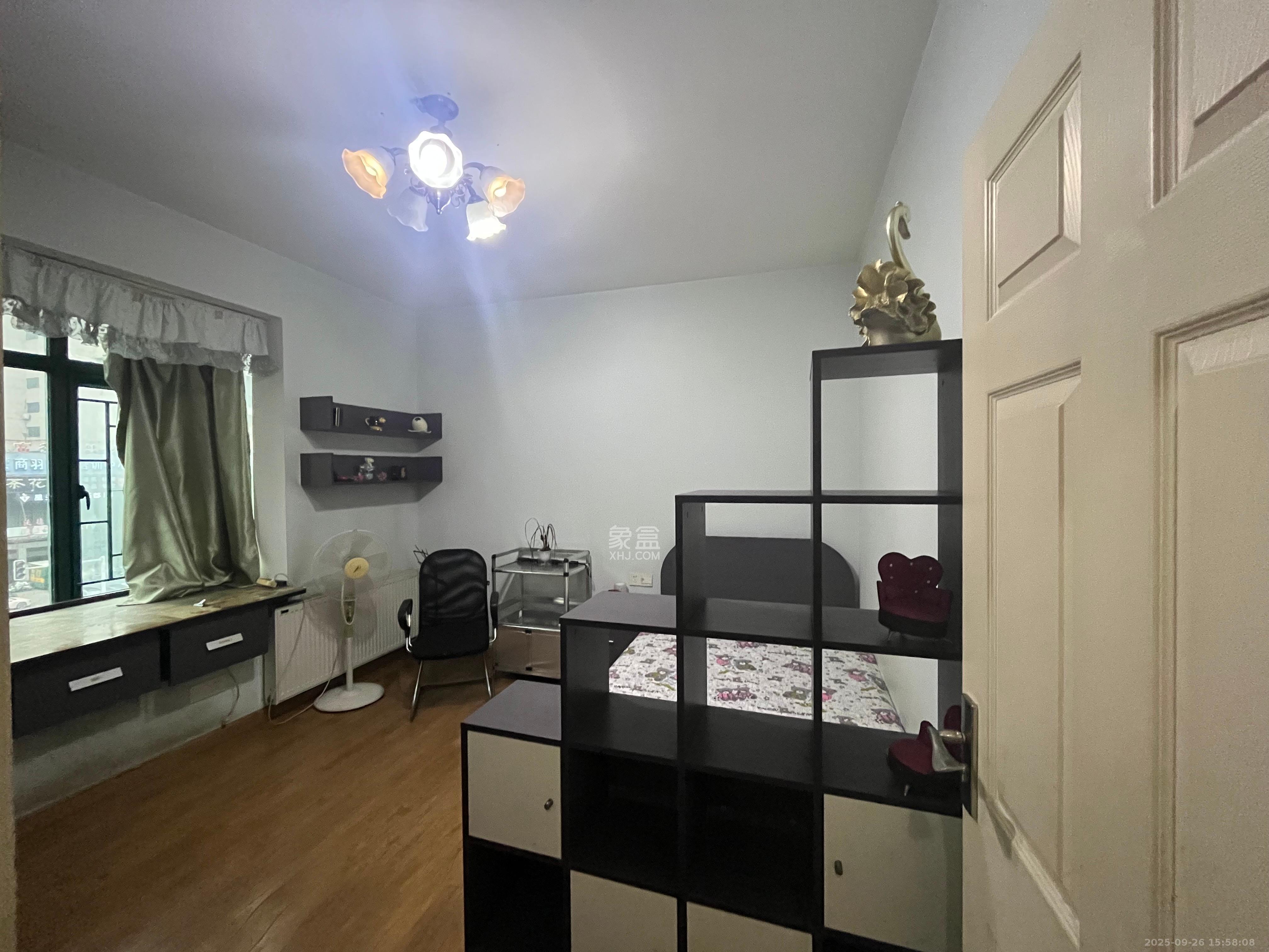 申奥美域 5室2厅2卫 3500.0元/月 申奥美域 5室2厅2卫 3500.0元/月室内图