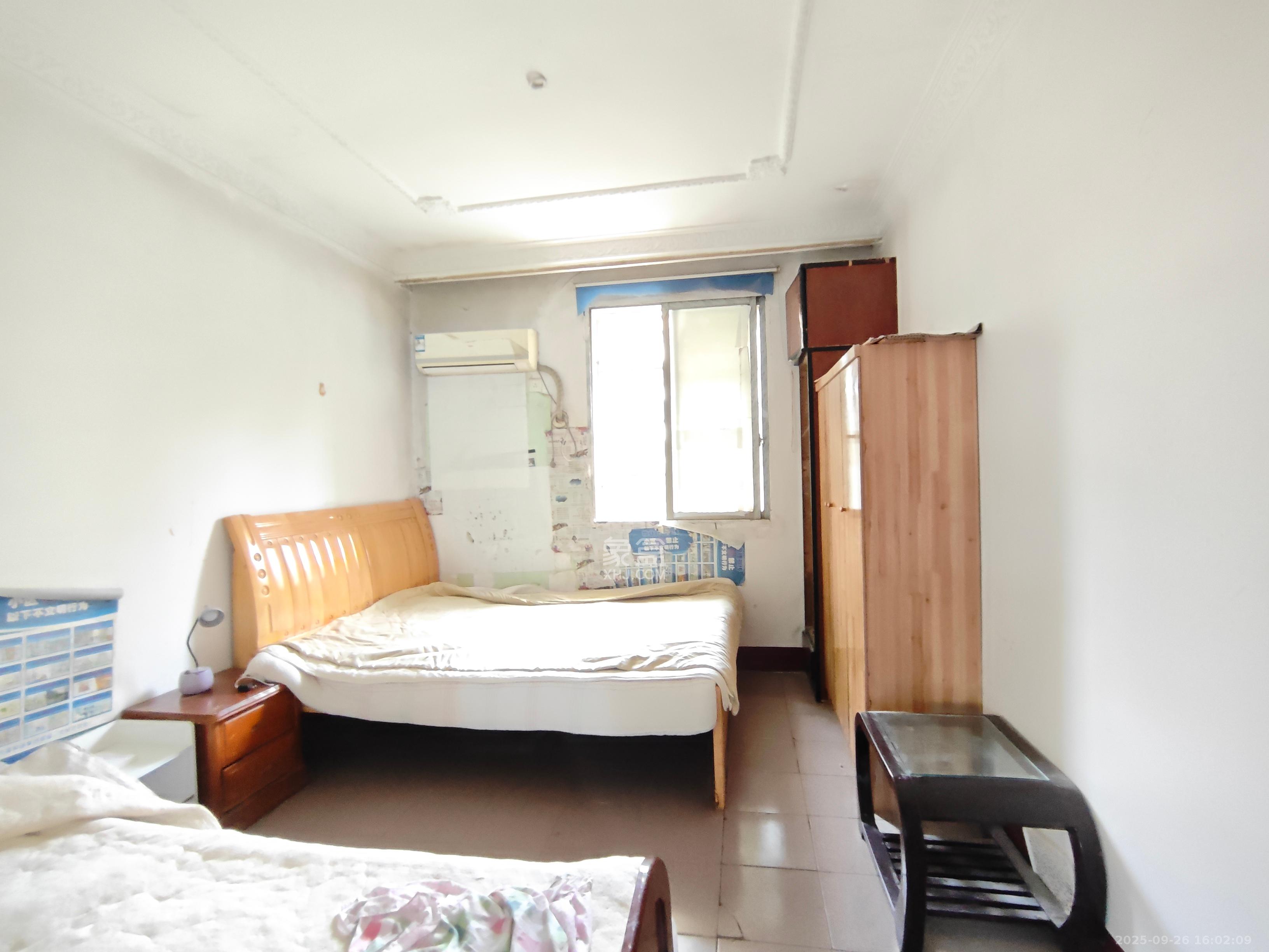 涂家冲社区(涂新小区、农商银行宿舍) 2室1厅1卫 1400.0元/月 涂家冲社区(涂新小区、农商银行宿舍) 2室1厅1卫 1400.0元/月室内图