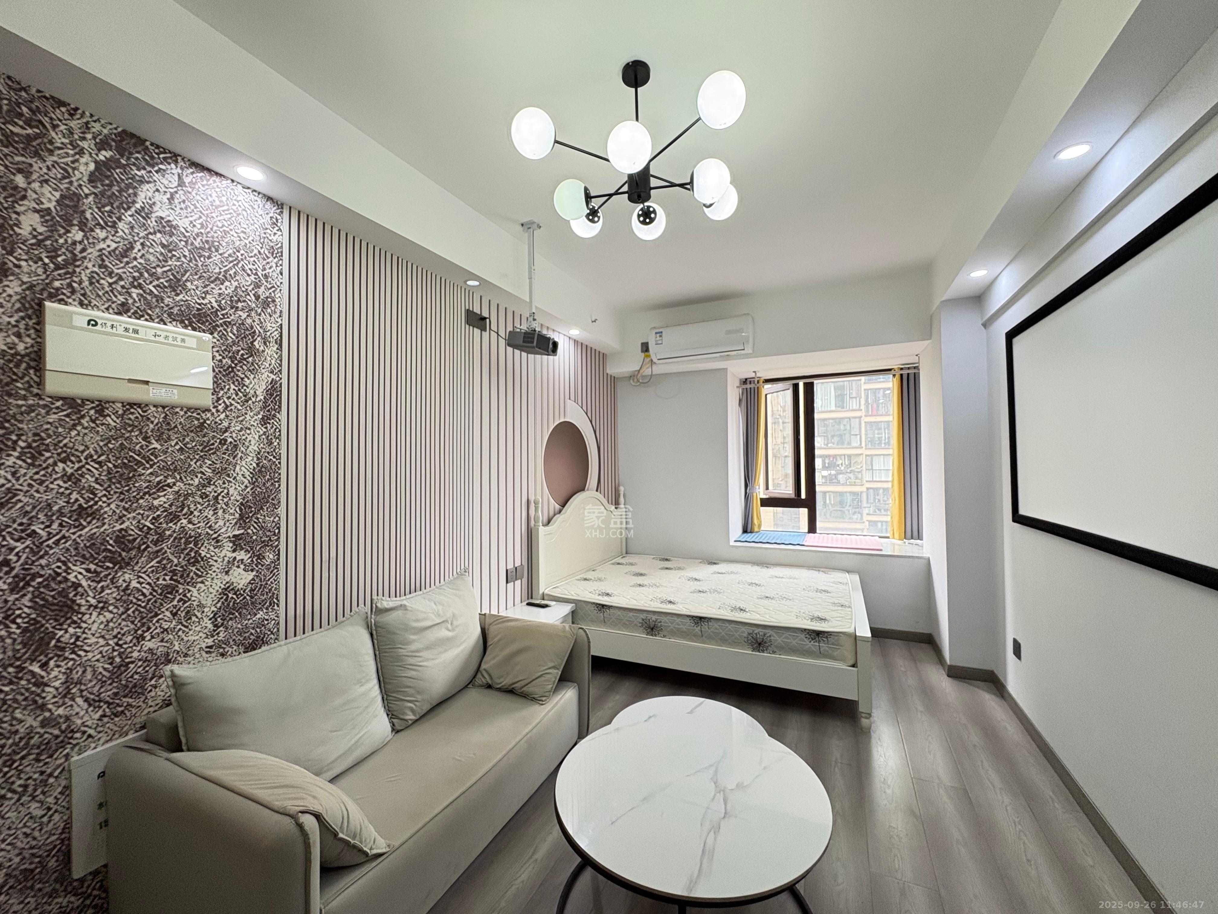 保利海德公园  1室1厅1卫    1600.0元/月室内图