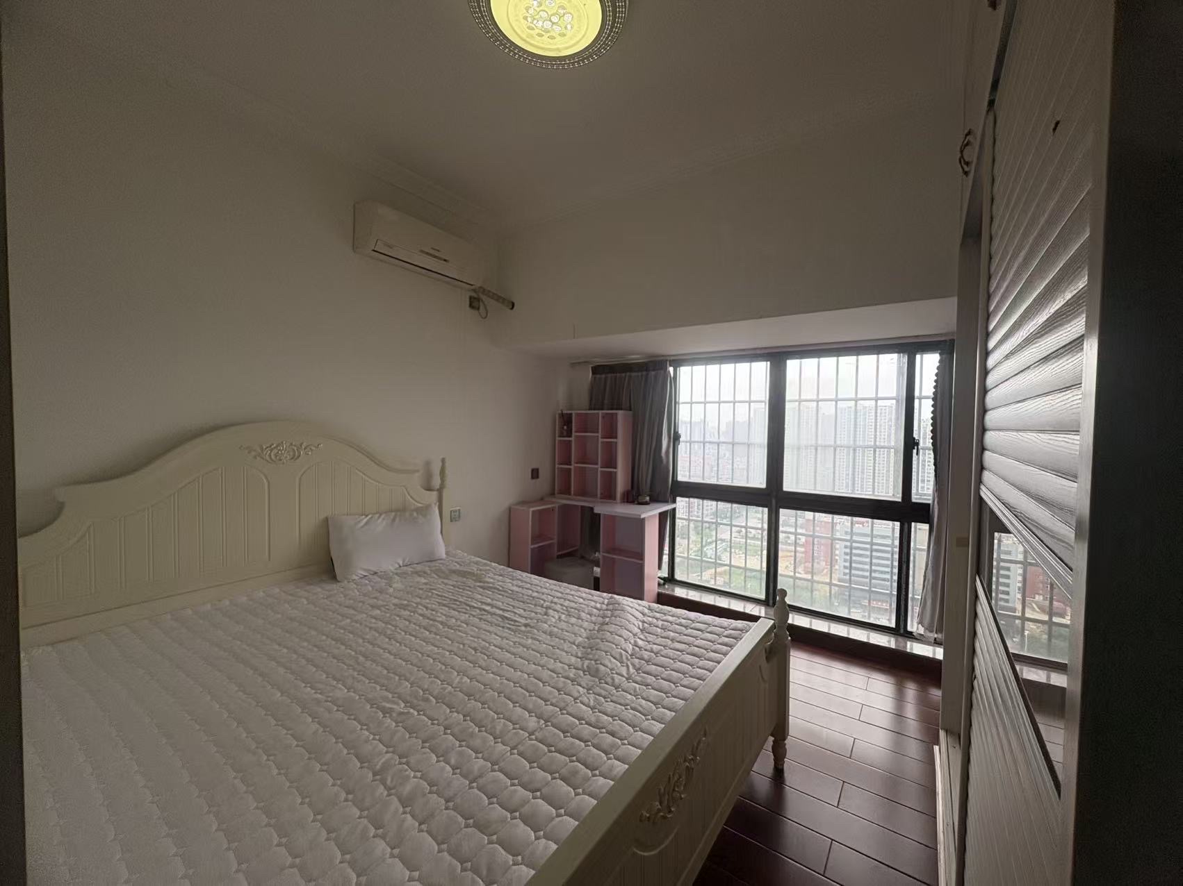 吉星花园 3室2厅2卫 46.8万 吉星花园 3室2厅2卫 46.8万客厅