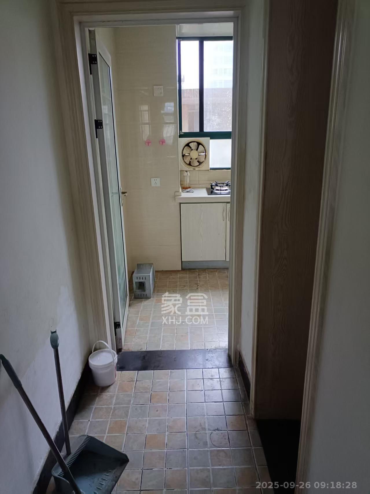 电位器厂宿舍  2室1厅1卫    1300.0元/月室内图