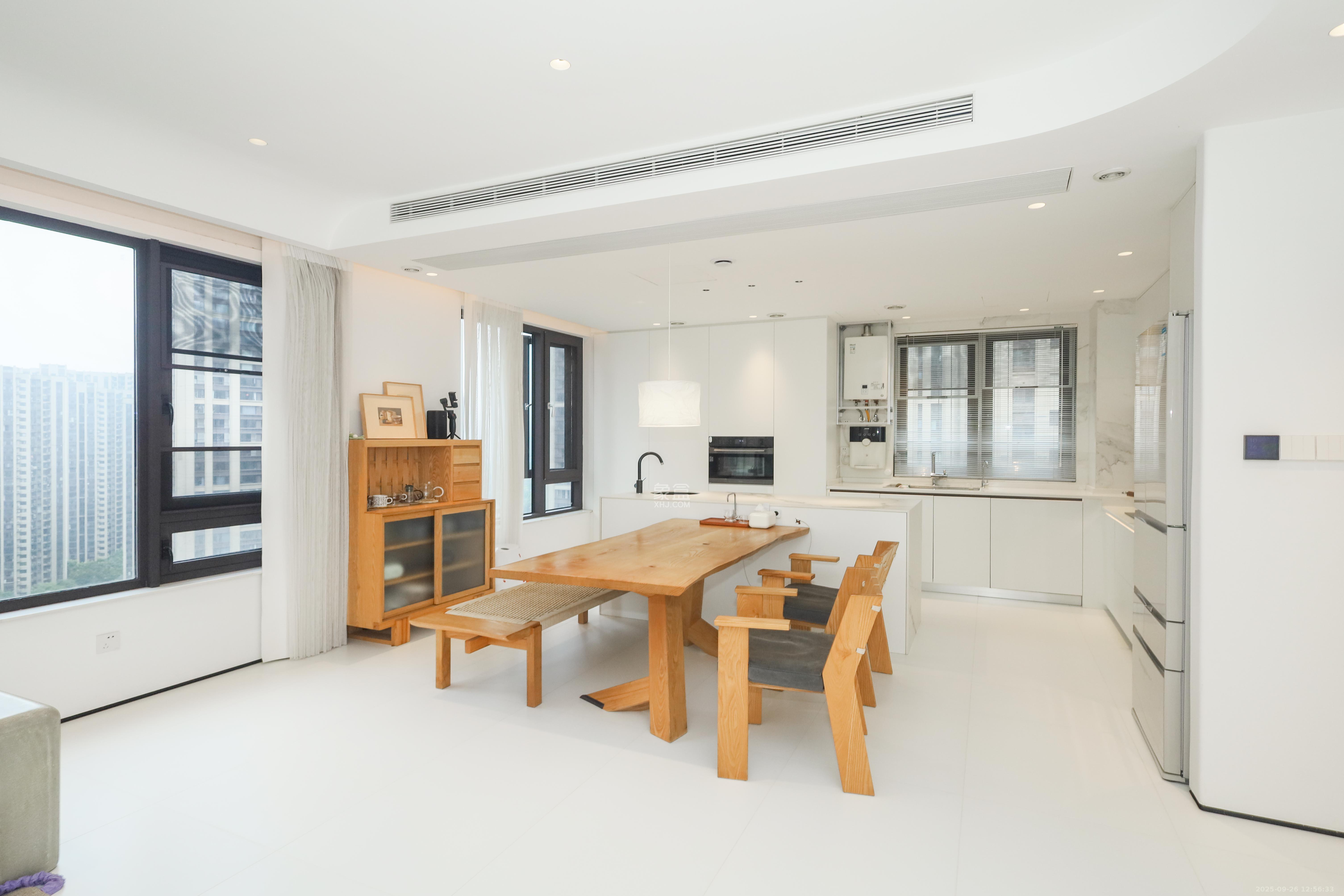 建发央著  4室2厅3卫    297.0万其他