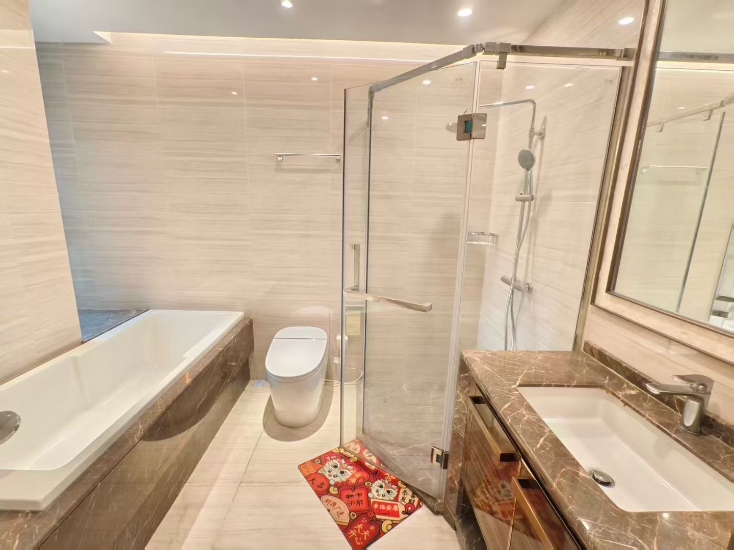 富力首府 3室2厅2卫 5900.0元/月 富力首府 3室2厅2卫 5900.0元/月室内图