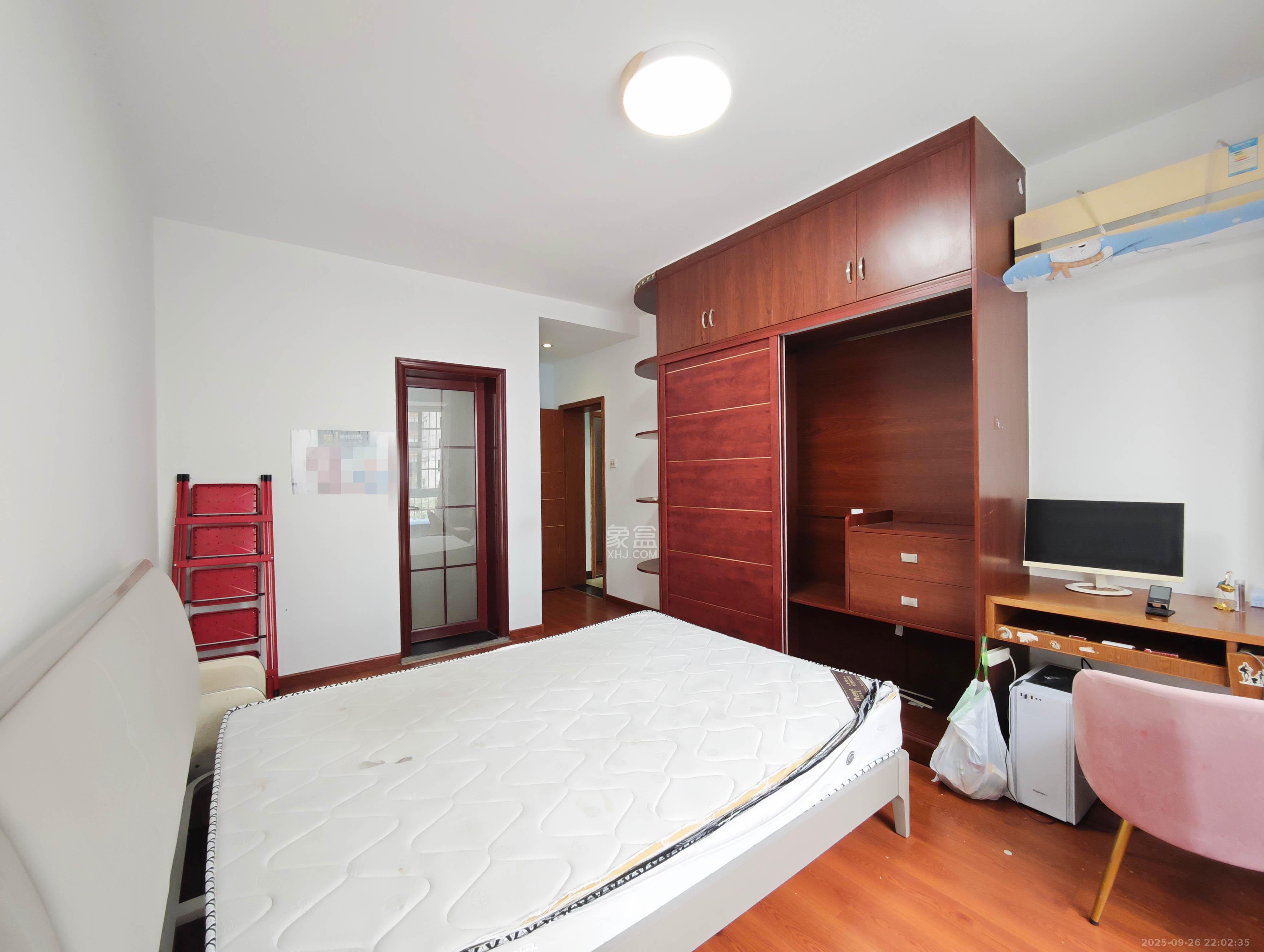 泰禹家园（彩云之翼家园一期、二期、三期）  3室2厅2卫    90.0万卧室