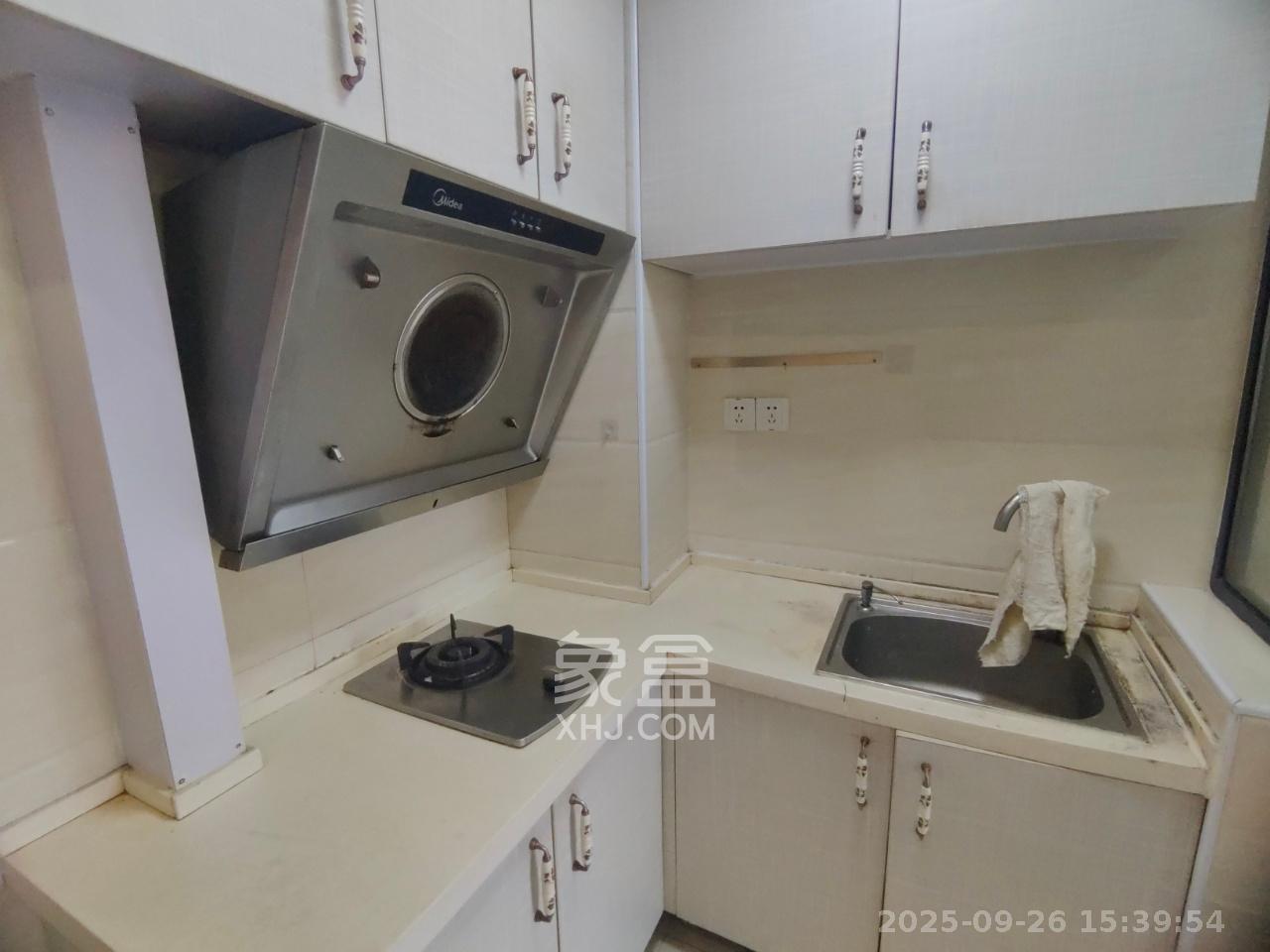 中建芙蓉工社 1室0厅1卫 1100.0元/月 中建芙蓉工社 1室0厅1卫 1100.0元/月室内图