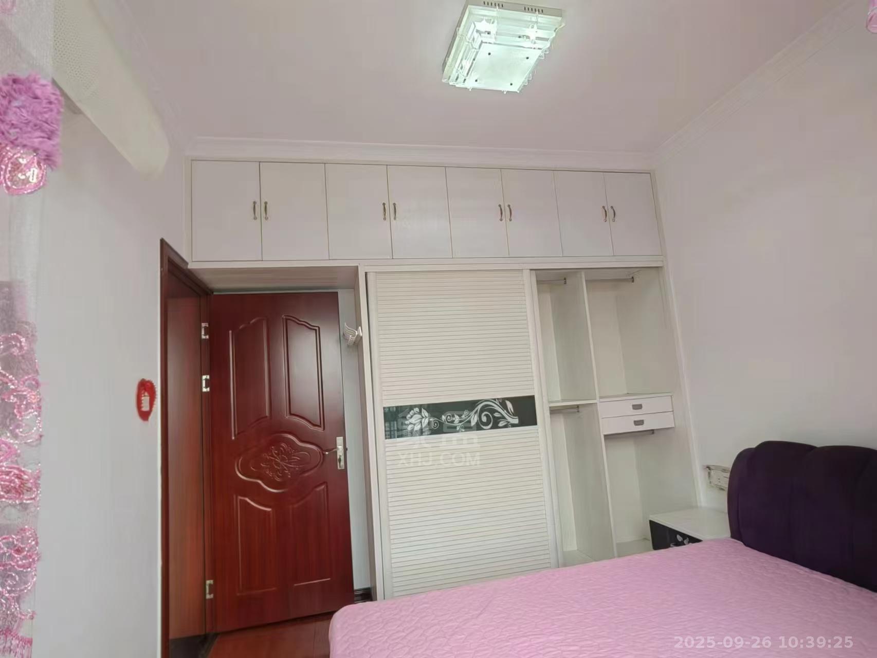 铂金时代 2室2厅1卫 1350.0元/月 铂金时代 2室2厅1卫 1350.0元/月室内图