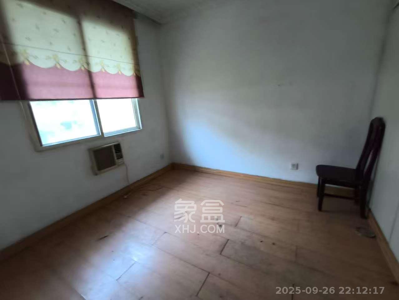 长钢社区（半边山宿舍区）  3室2厅1卫    1700.0元/月室内图