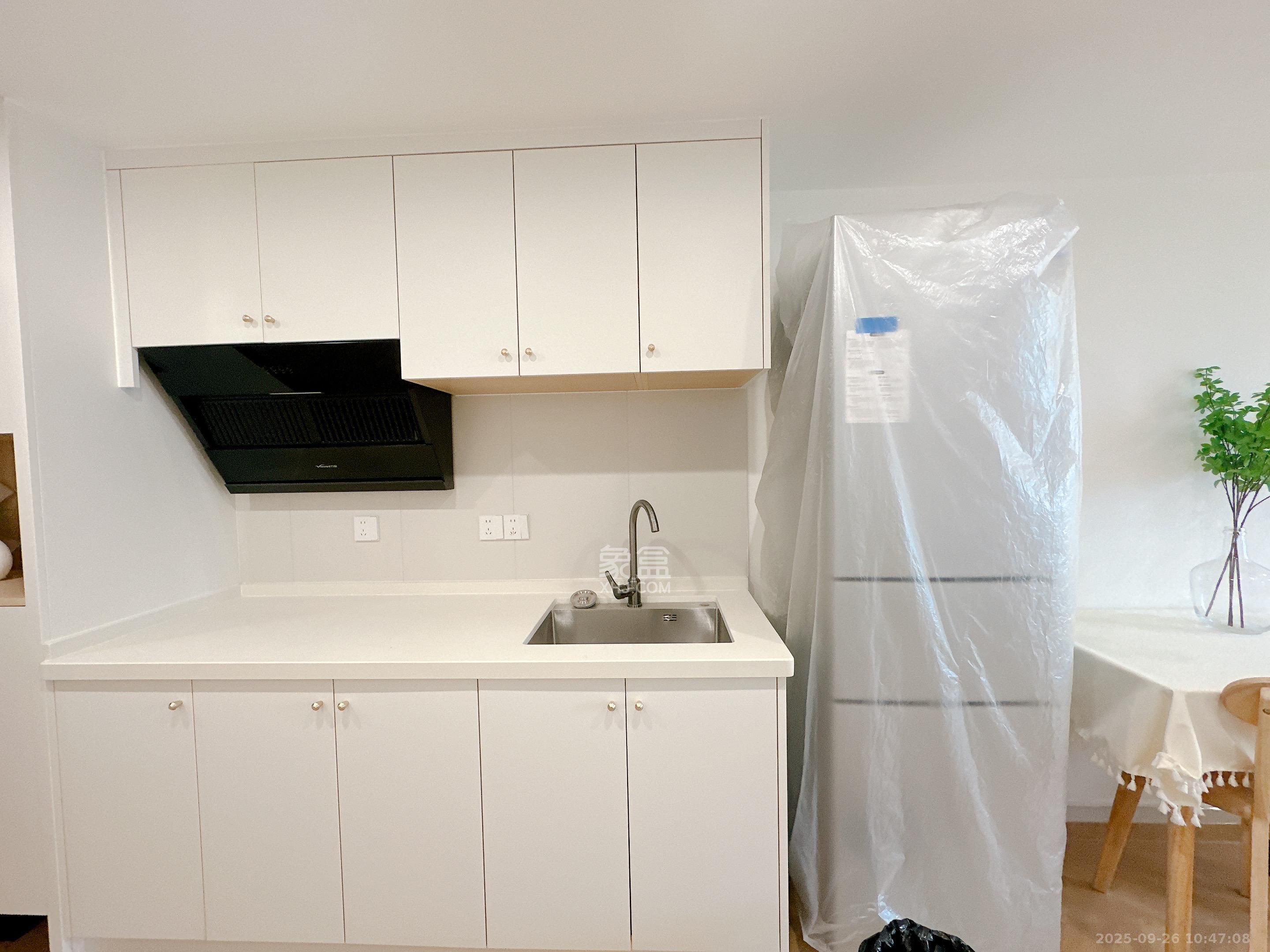 建发养云 1室0厅0卫 2700.0元/月 建发养云 1室0厅0卫 2700.0元/月室内图