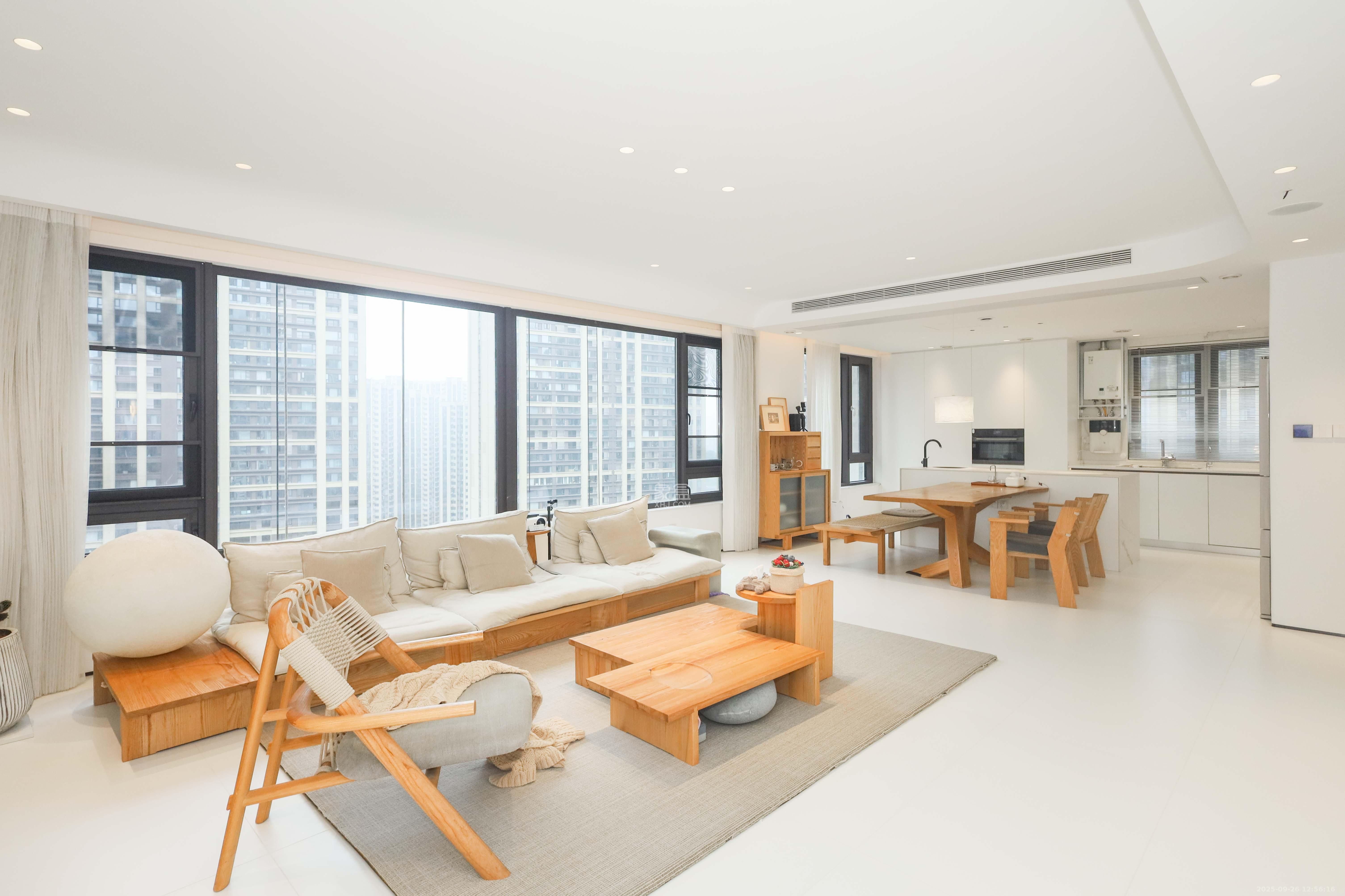 建发央著  4室2厅3卫    297.0万