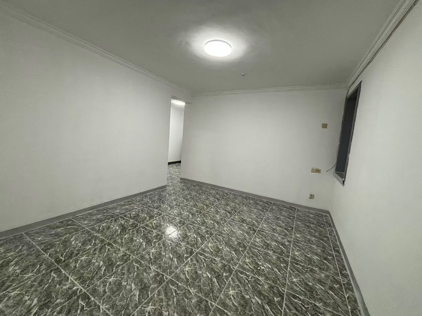 新运公寓  3室2厅1卫    2000.0元/月 新运公寓  3室2厅1卫    2000.0元/月户型图