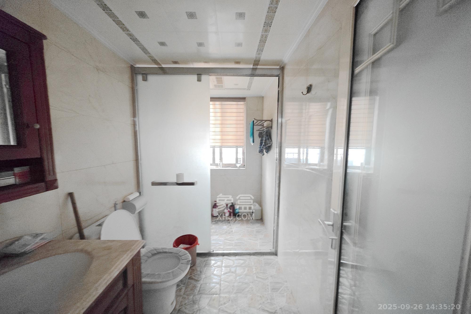 杨铭园  3室2厅2卫    80.0万其他