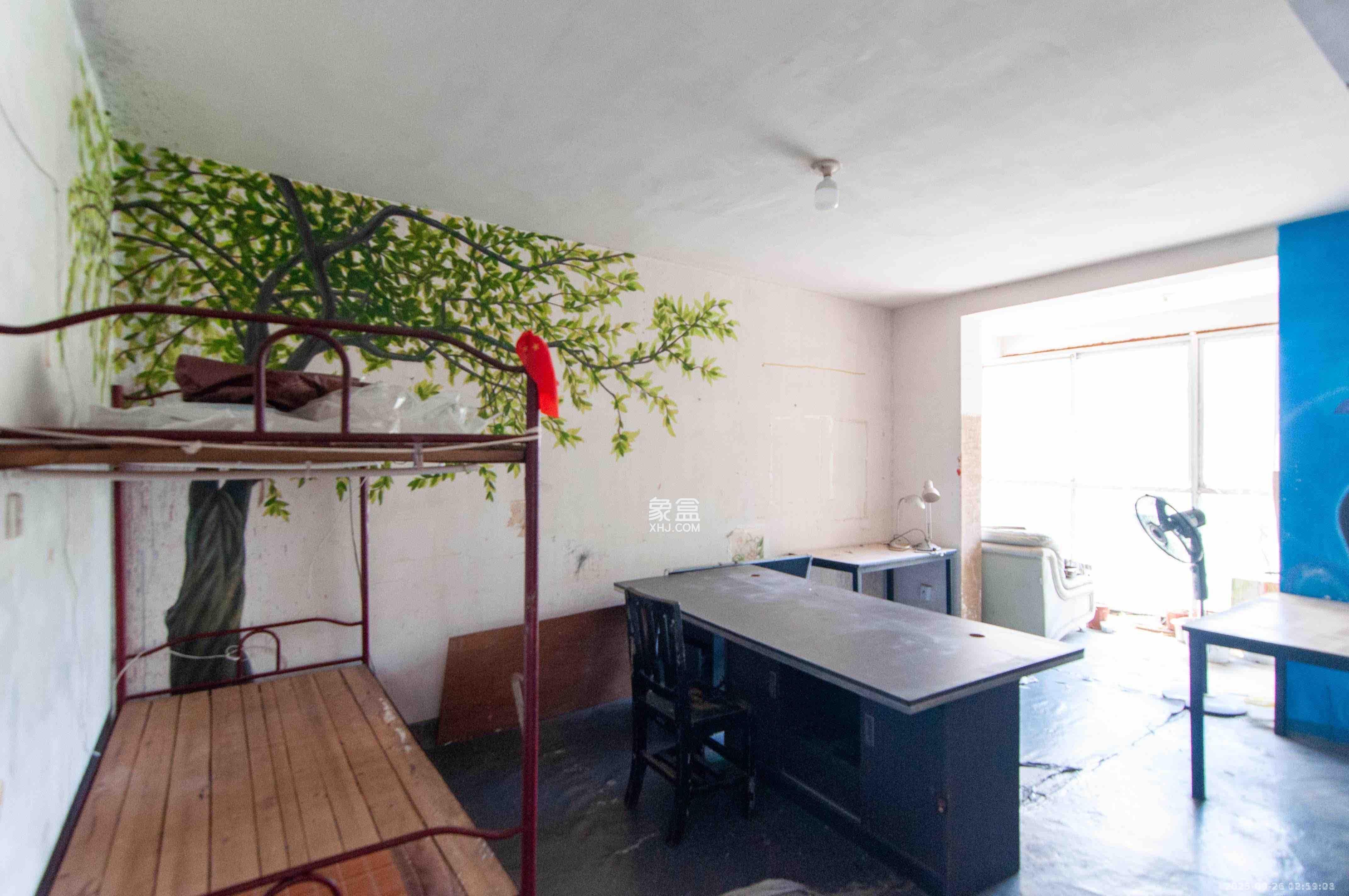 红叶山庄 3室2厅2卫 1550.0元/月 红叶山庄 3室2厅2卫 1550.0元/月室内图