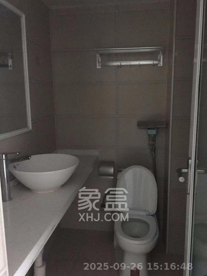 兰亭湾畔 1室1厅1卫 1700.0元/月 兰亭湾畔 1室1厅1卫 1700.0元/月室内图