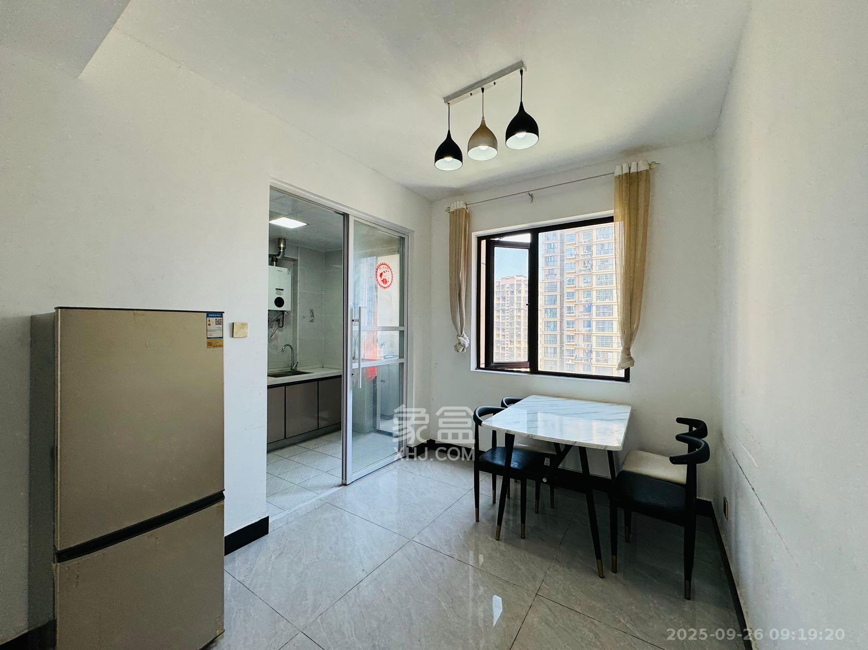 中铁西江悦一期 3室2厅2卫 3000.0元/月 中铁西江悦一期 3室2厅2卫 3000.0元/月室内图