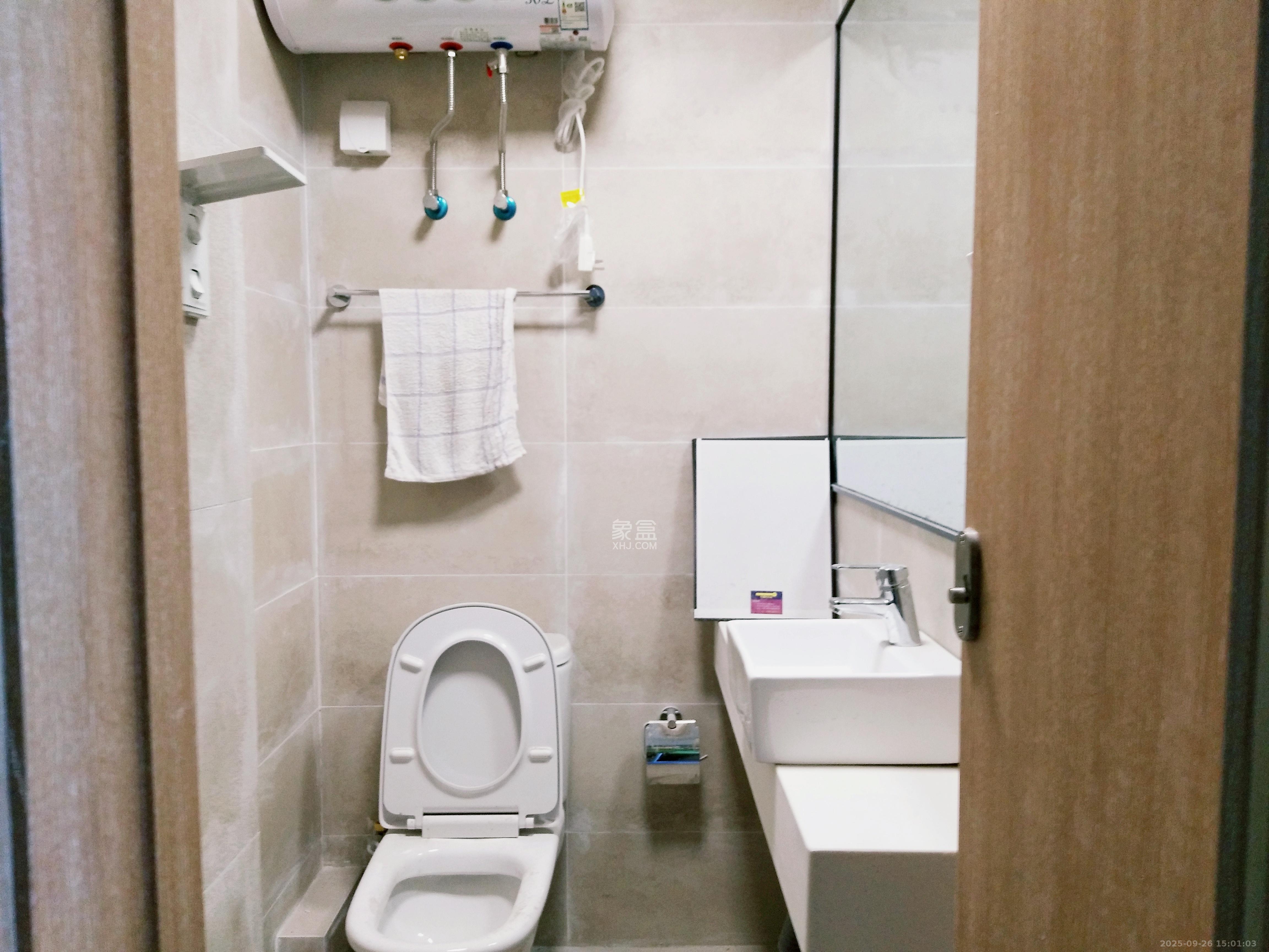 兰亭湾畔 1室1厅1卫 1000.0元/月 兰亭湾畔 1室1厅1卫 1000.0元/月室内图