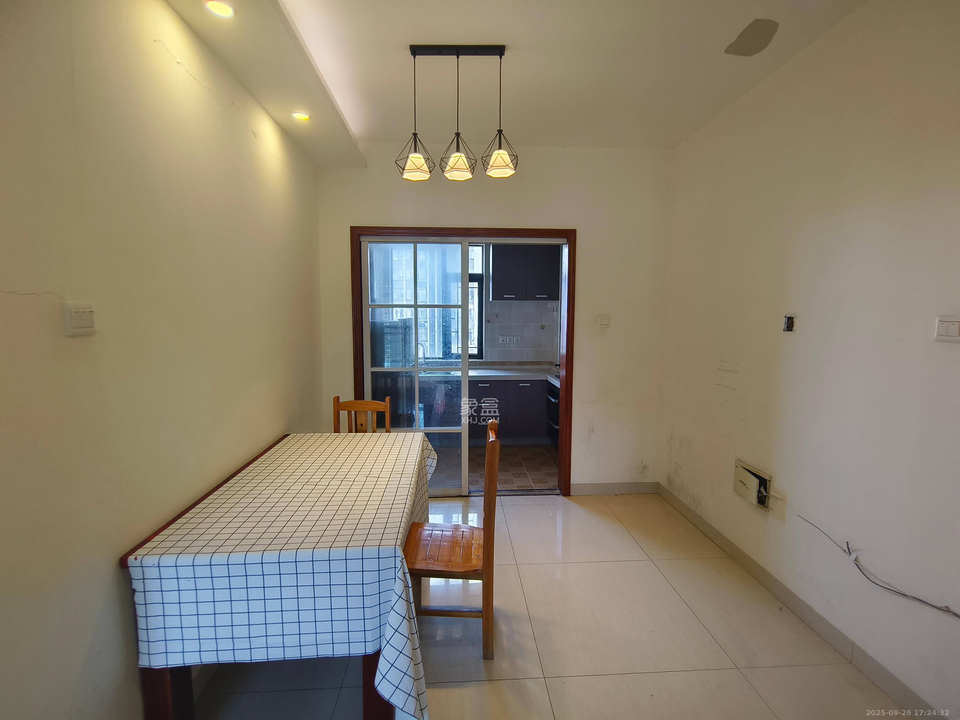 西城龙庭 3室2厅1卫 2200.0元/月 西城龙庭 3室2厅1卫 2200.0元/月室内图