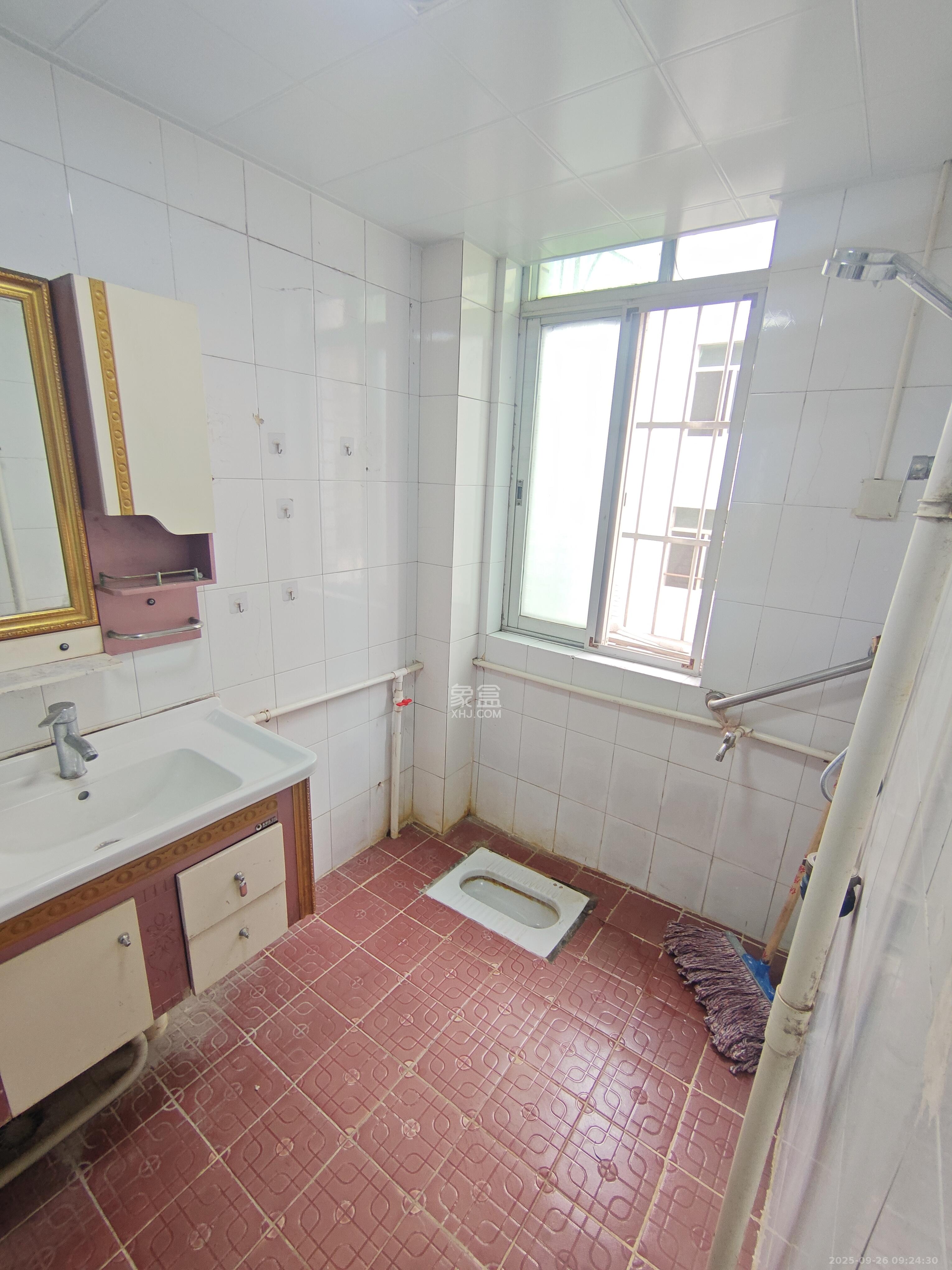 马王堆陶瓷城新合区 3室1厅1卫 1900.0元/月 马王堆陶瓷城新合区 3室1厅1卫 1900.0元/月室内图