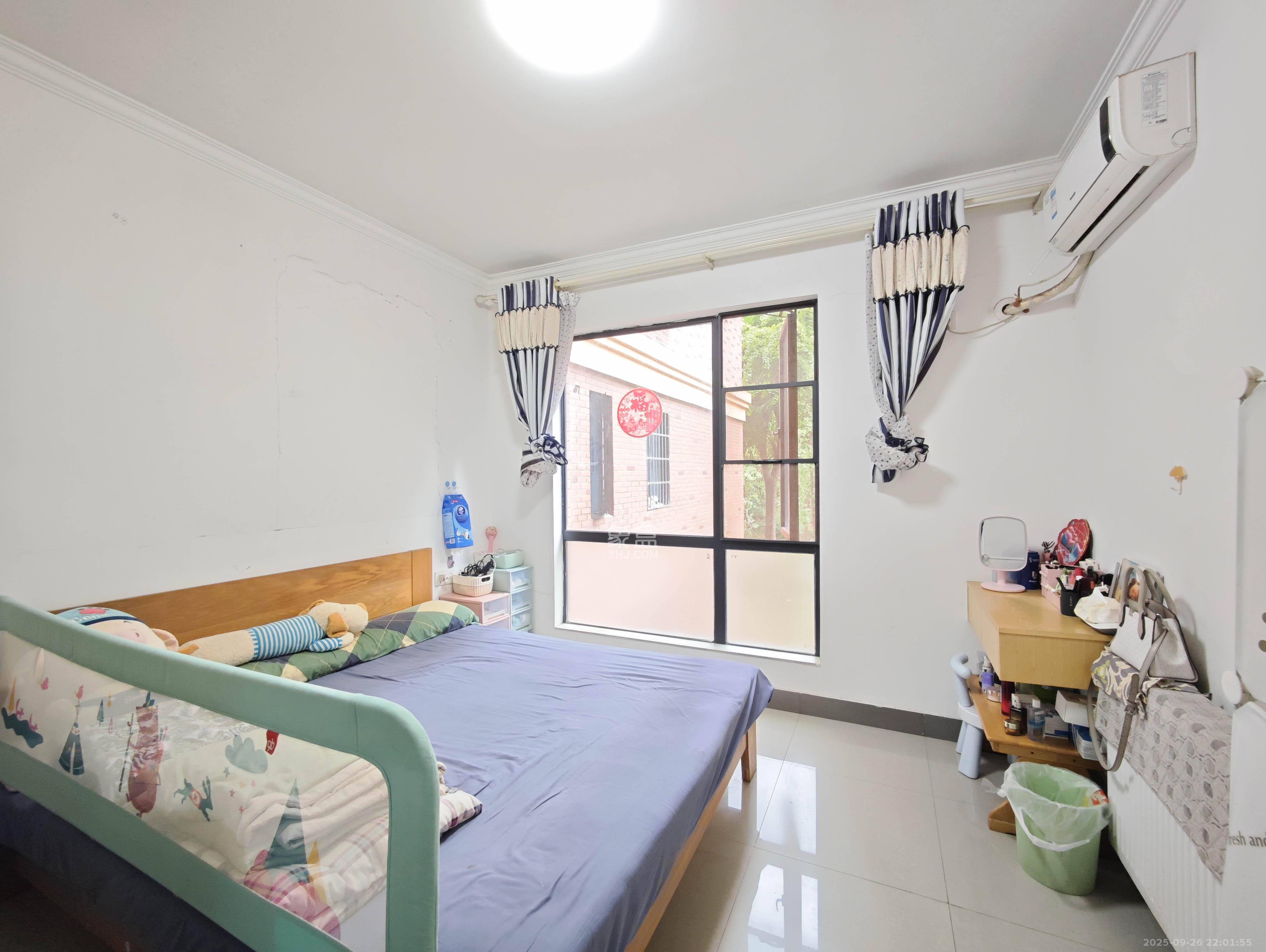 翡翠云天 3室2厅2卫 79.0万 翡翠云天 3室2厅2卫 79.0万卧室