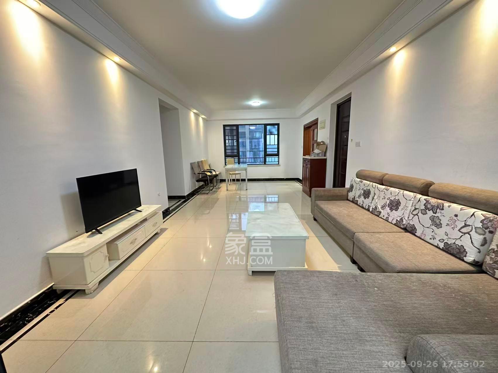 中海国际五期  3室2厅2卫    2300.0元/月 中海国际五期  3室2厅2卫    2300.0元/月