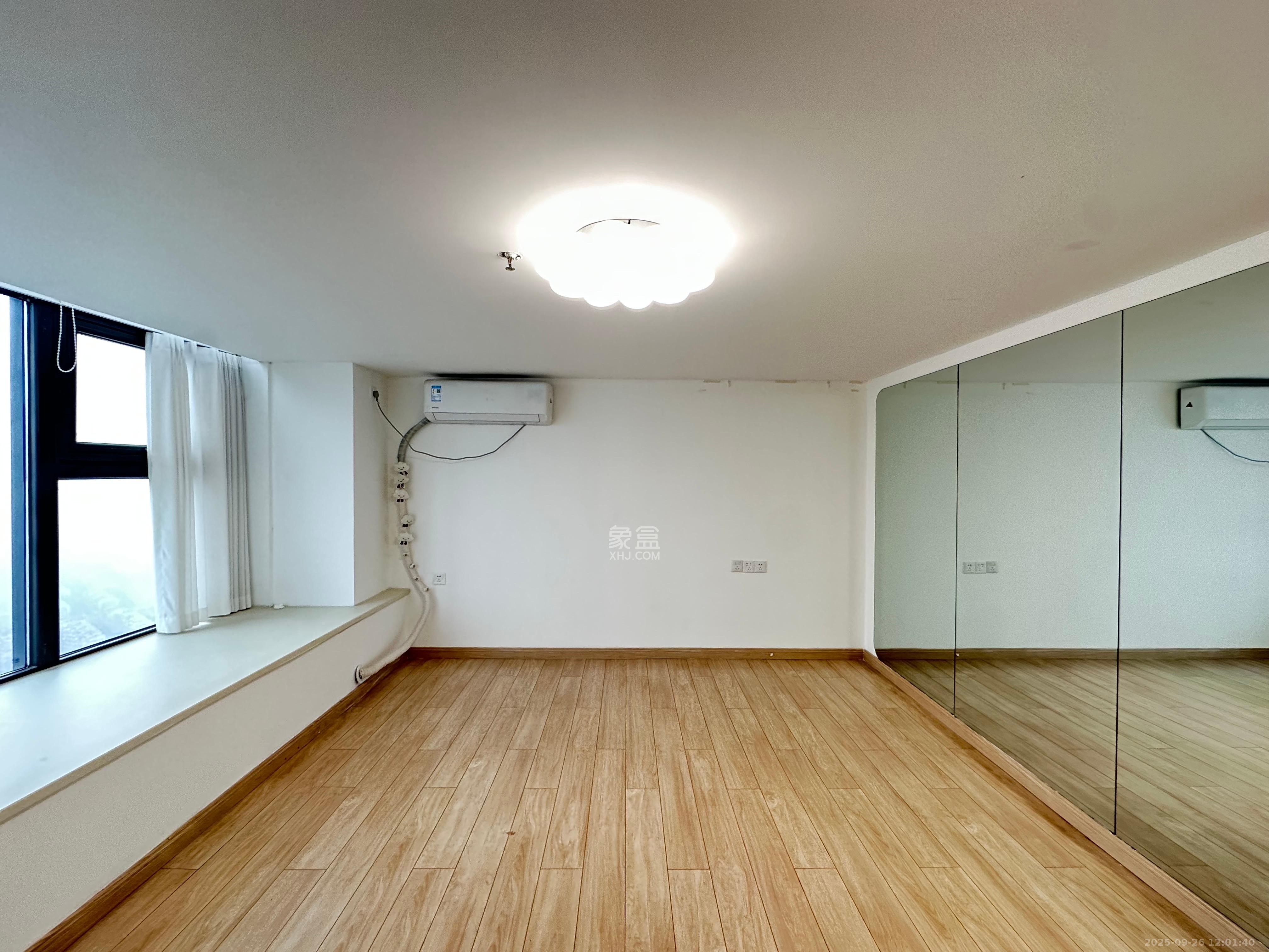 远洋外滩壹号  3室2厅1卫    5500.0元/月室内图