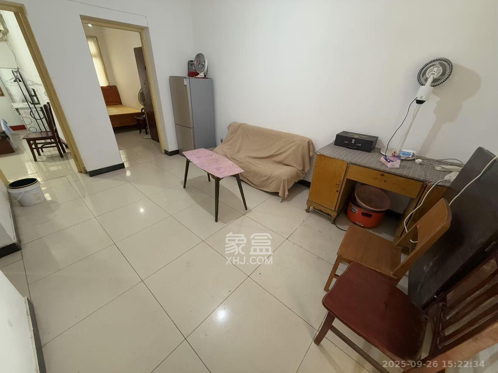 吉景小区 2室1厅1卫 1500.0元/月 吉景小区 2室1厅1卫 1500.0元/月室内图