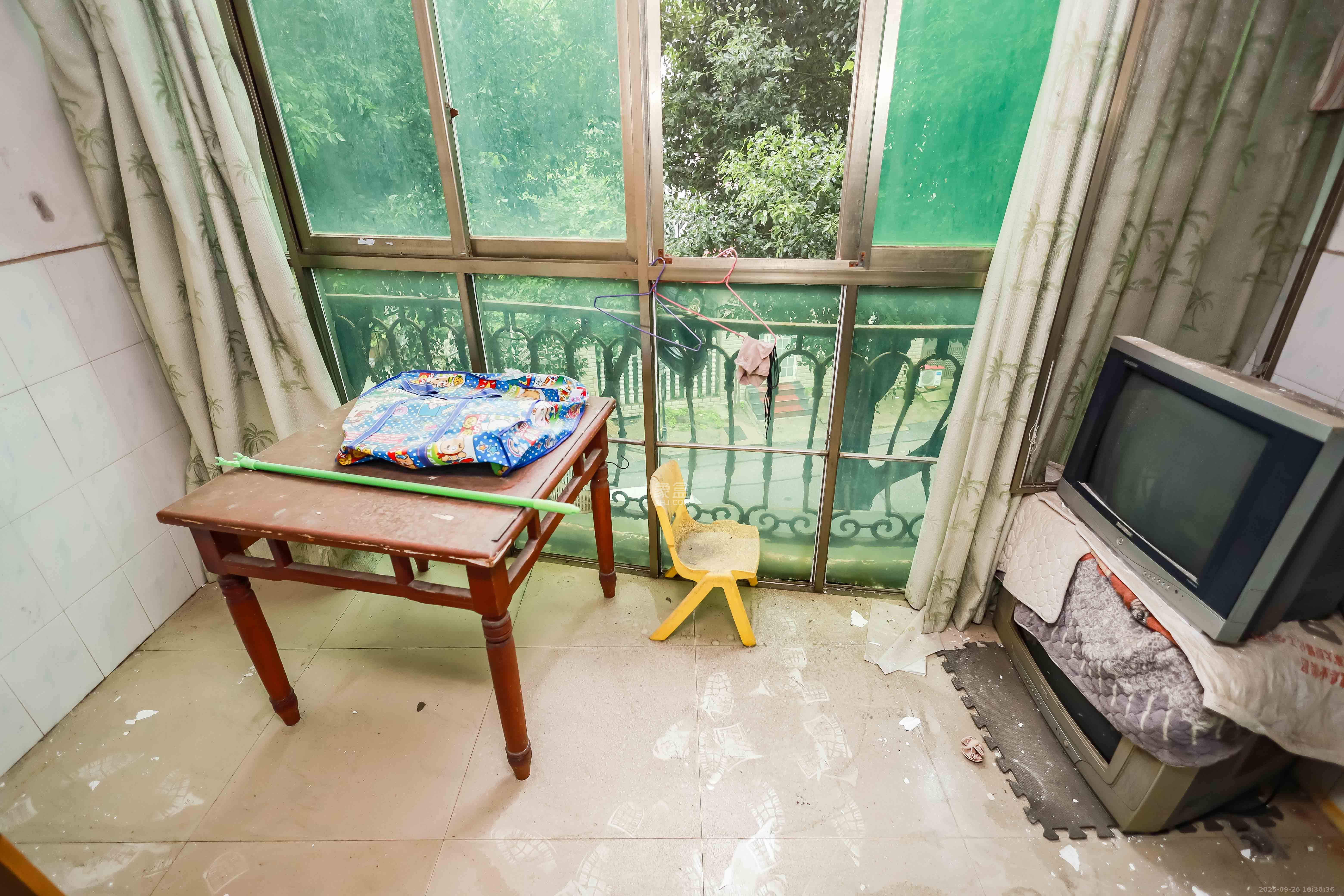 静园山庄 1室1厅1卫 25.0万 静园山庄 1室1厅1卫 25.0万阳台