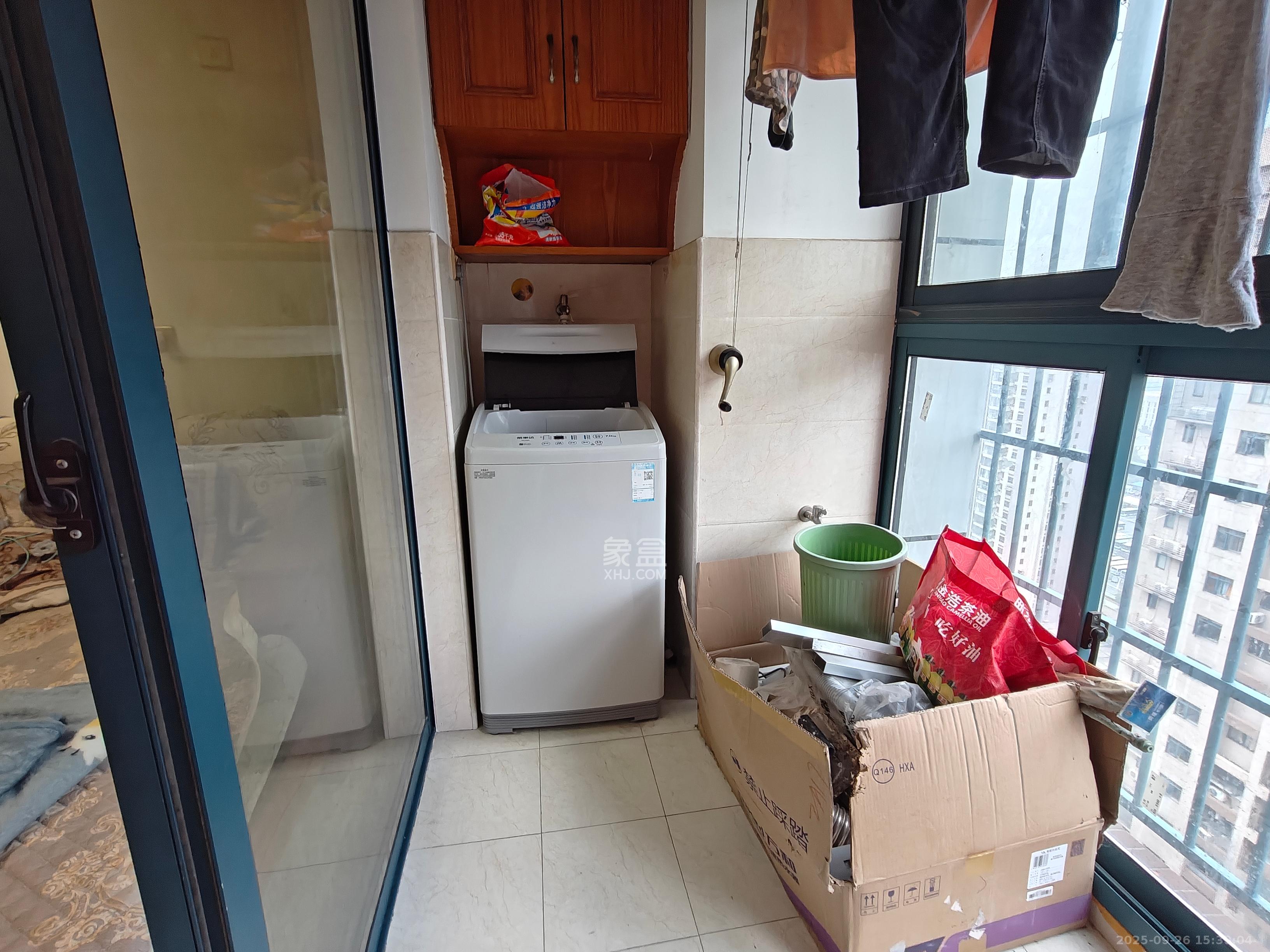 筑梦星园  3室2厅1卫    2200.0元/月室内图