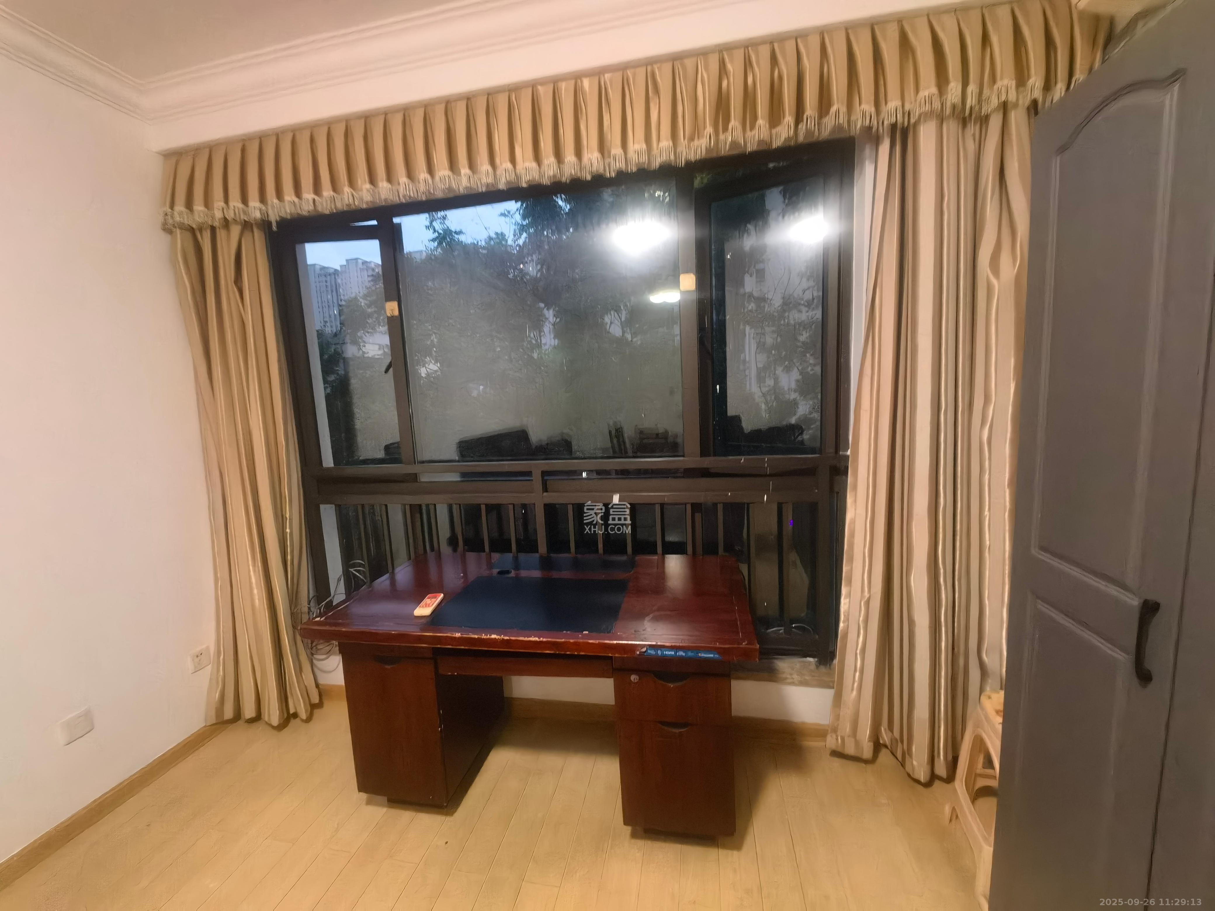 旭辉藏郡(藏郡、旭湘华府) 1室1厅1卫 1300.0元/月 旭辉藏郡(藏郡、旭湘华府) 1室1厅1卫 1300.0元/月室内图