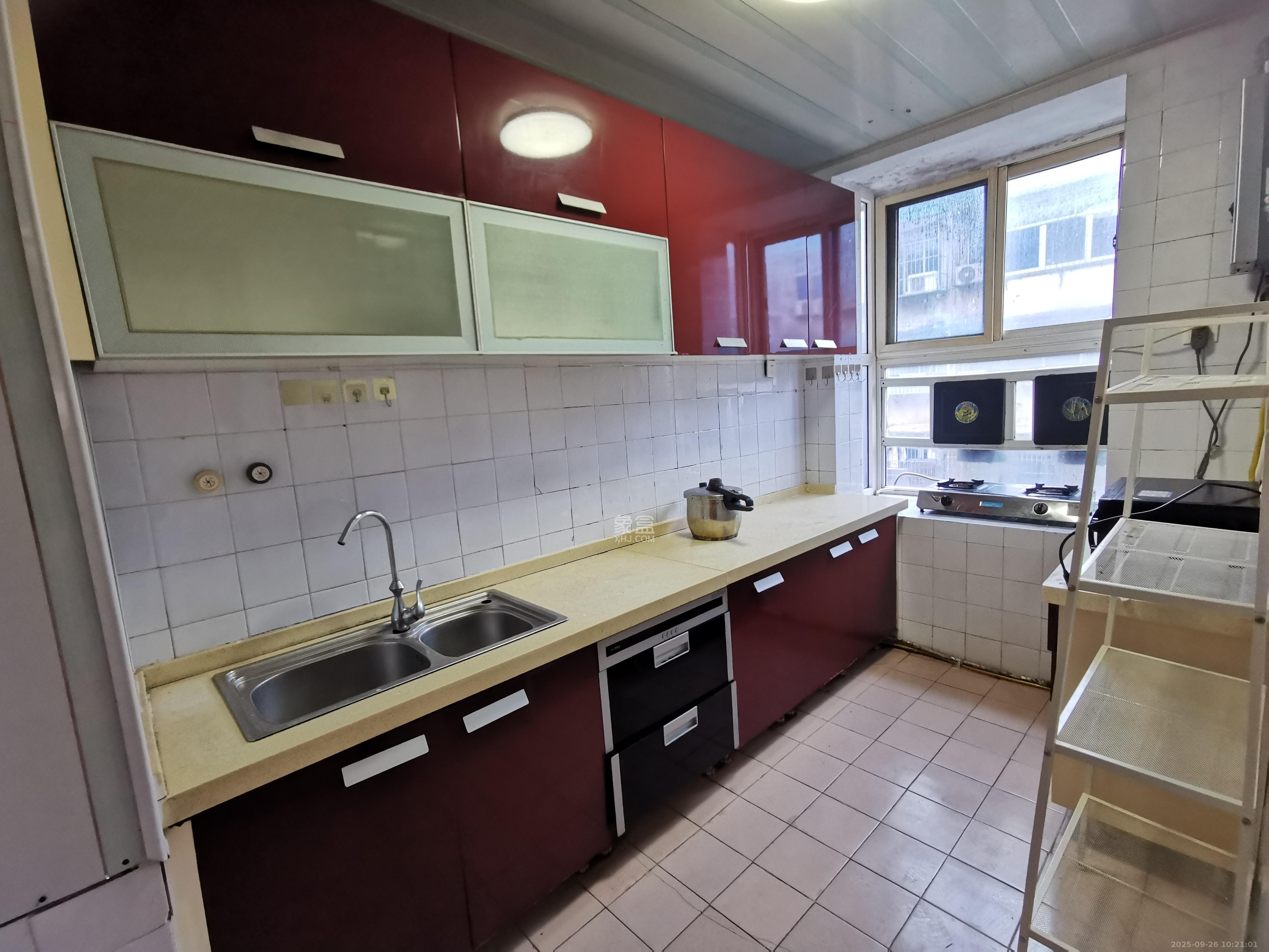 市政府小区（凤凰台巷66号）  3室2厅1卫    2900.0元/月室内图