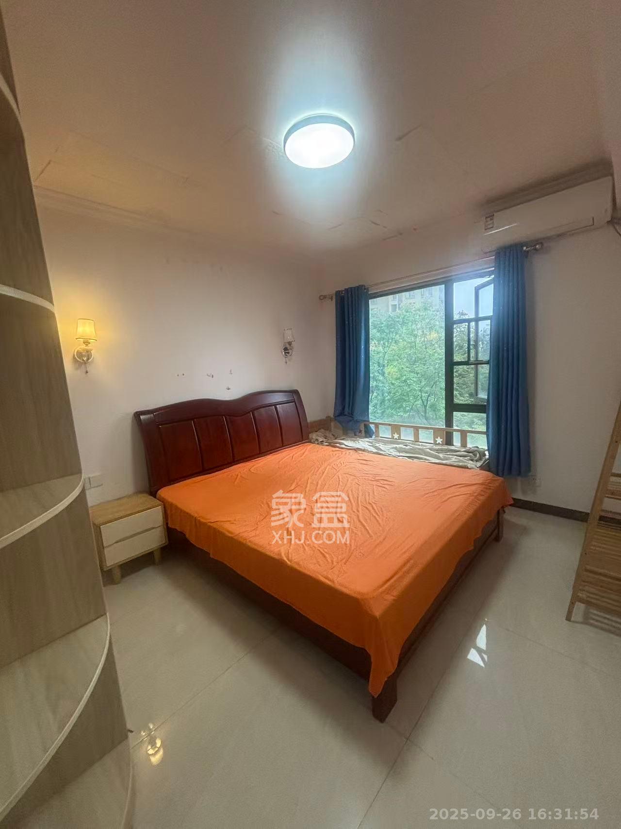 华润橡树湾  3室2厅1卫    1800.0元/月室内图