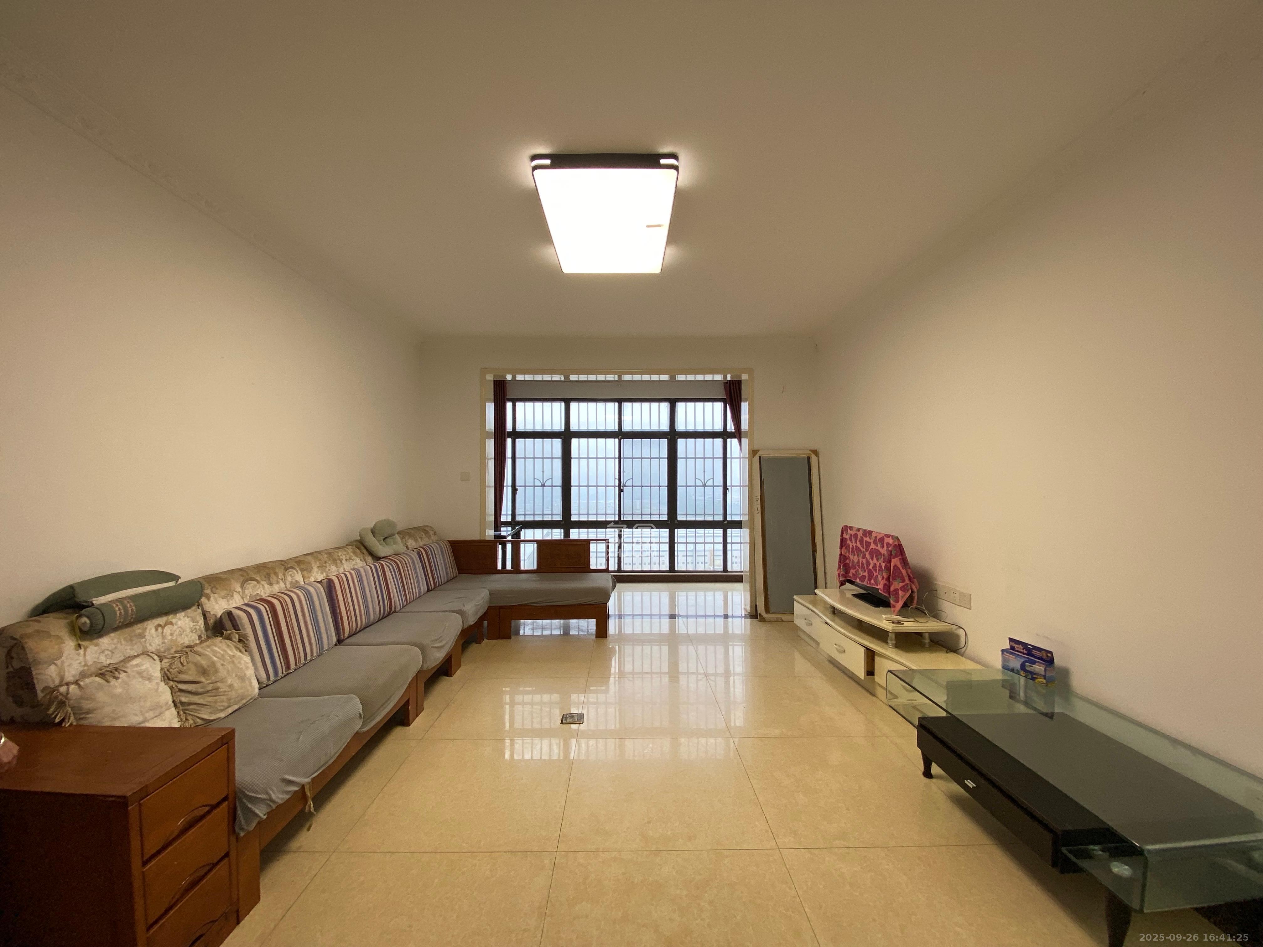 白田佳苑 3室2厅2卫 2000.0元/月 白田佳苑 3室2厅2卫 2000.0元/月室内图