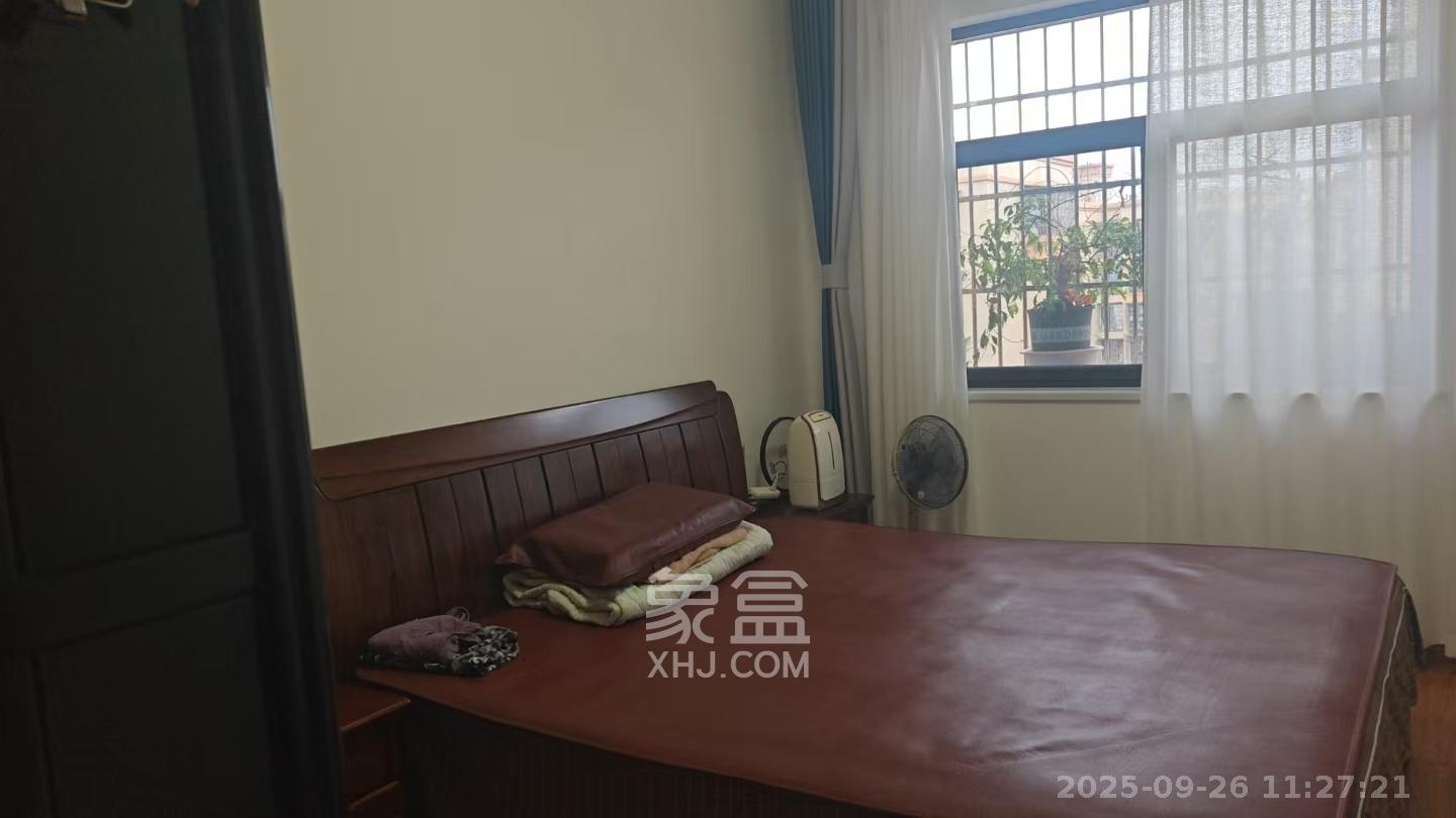 安泰嘉园(湘府邻伴) 3室2厅2卫 2600.0元/月 安泰嘉园(湘府邻伴) 3室2厅2卫 2600.0元/月室内图