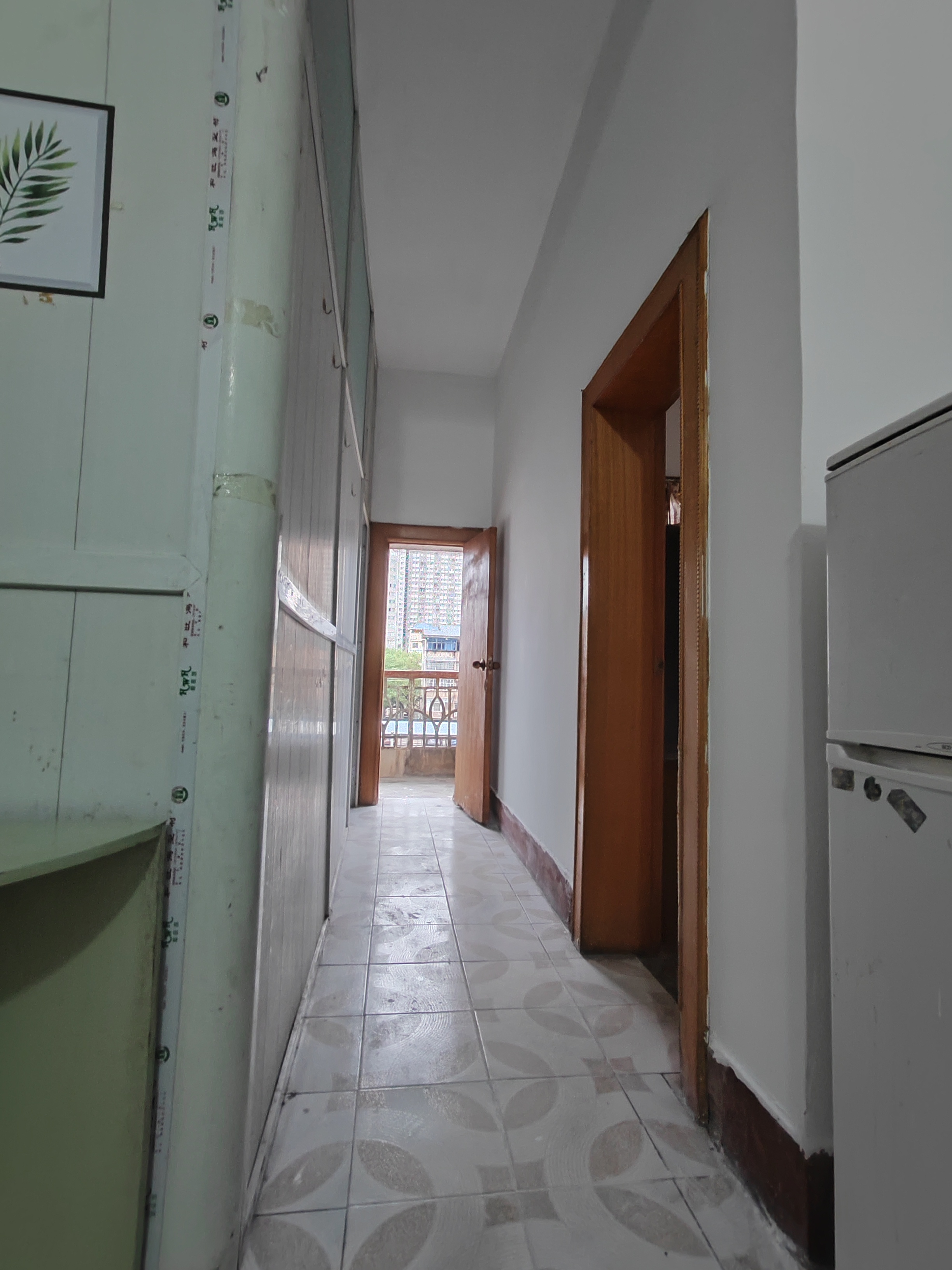 市中心医院家属区 1室0厅0卫 700.0元/月 市中心医院家属区 1室0厅0卫 700.0元/月室内图