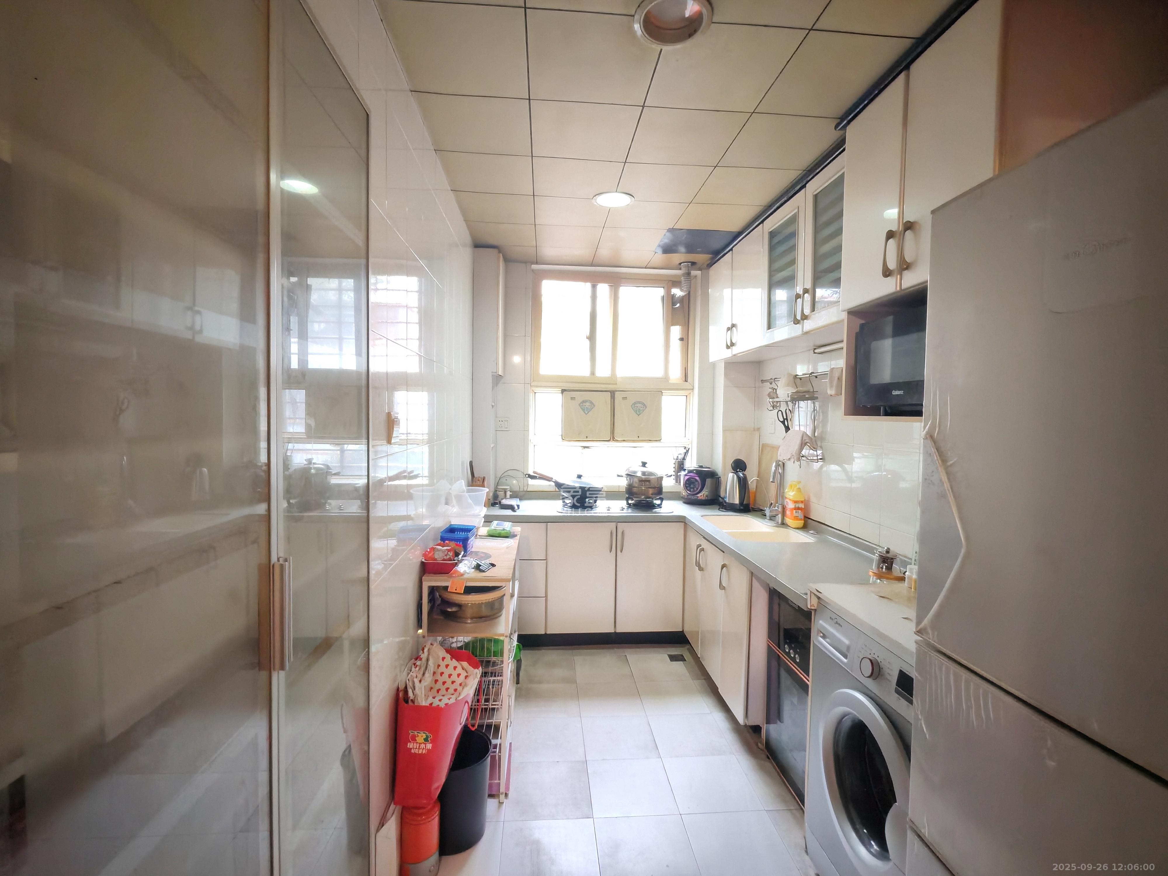 德政园 3室2厅1卫 2200.0元/月 德政园 3室2厅1卫 2200.0元/月室内图