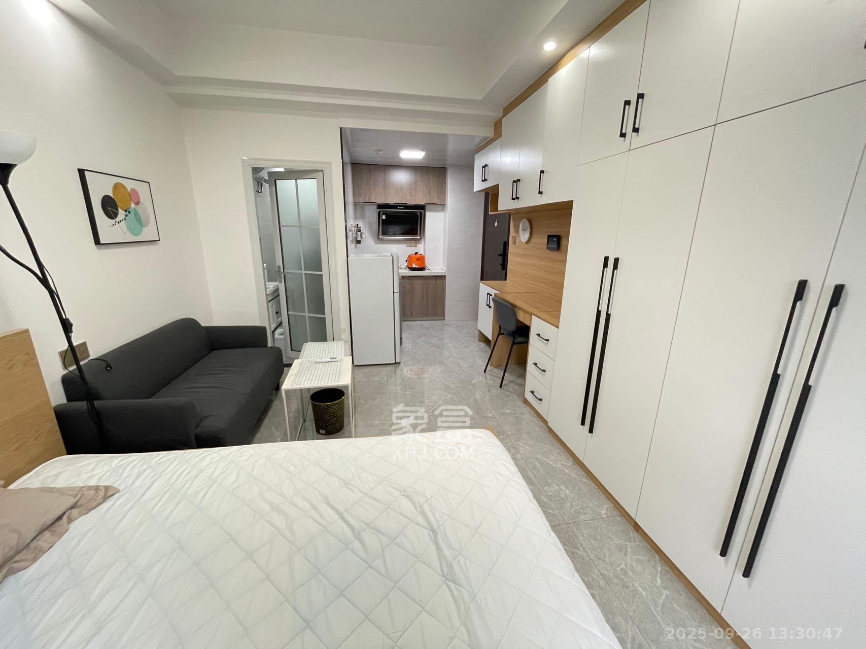 复地星光天地 1室0厅0卫 1700.0元/月 复地星光天地 1室0厅0卫 1700.0元/月室内图