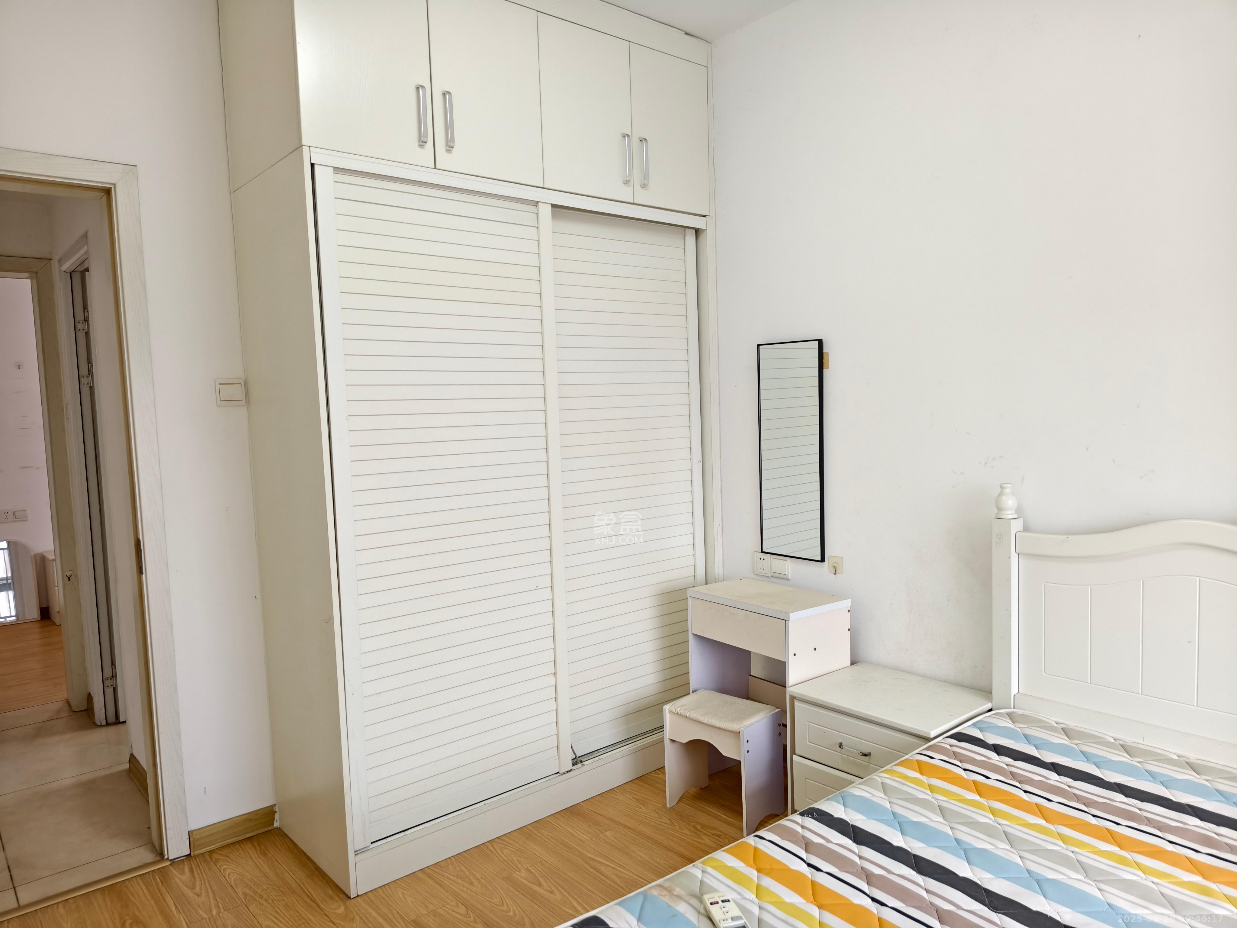 北京御园一二期（国泰嘉园）  1室2厅1卫    1700.0元/月室内图