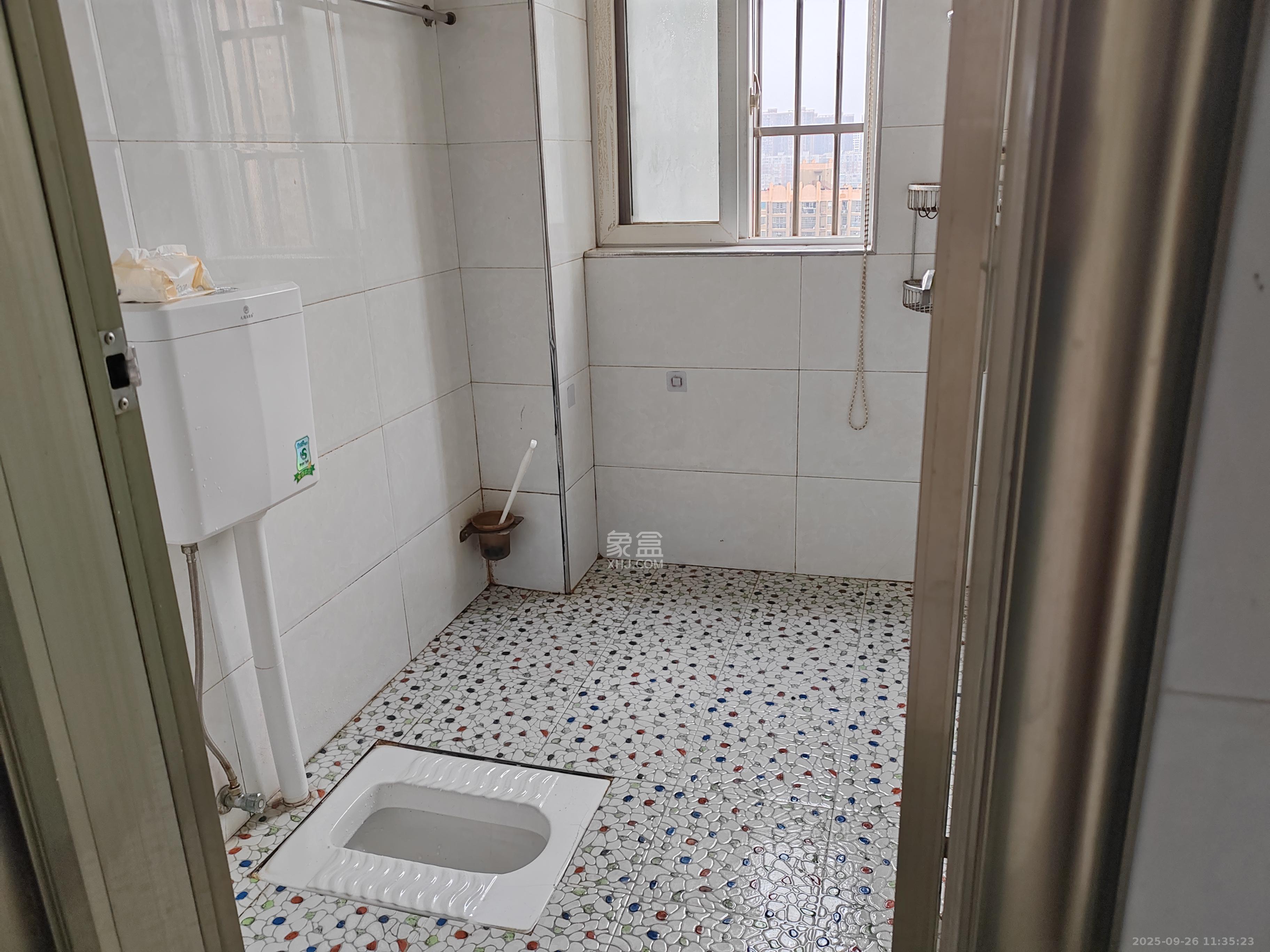 爵士湘 2室2厅1卫 1600.0元/月 爵士湘 2室2厅1卫 1600.0元/月室内图