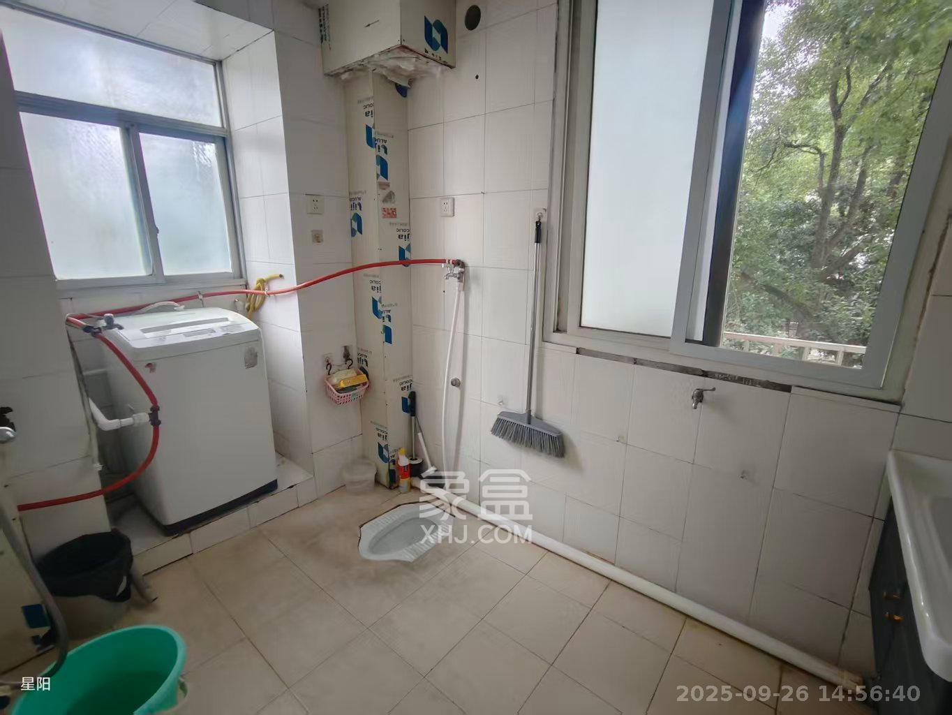 湖南电视台宿舍 1室0厅0卫 2200.0元/月 湖南电视台宿舍 1室0厅0卫 2200.0元/月室内图