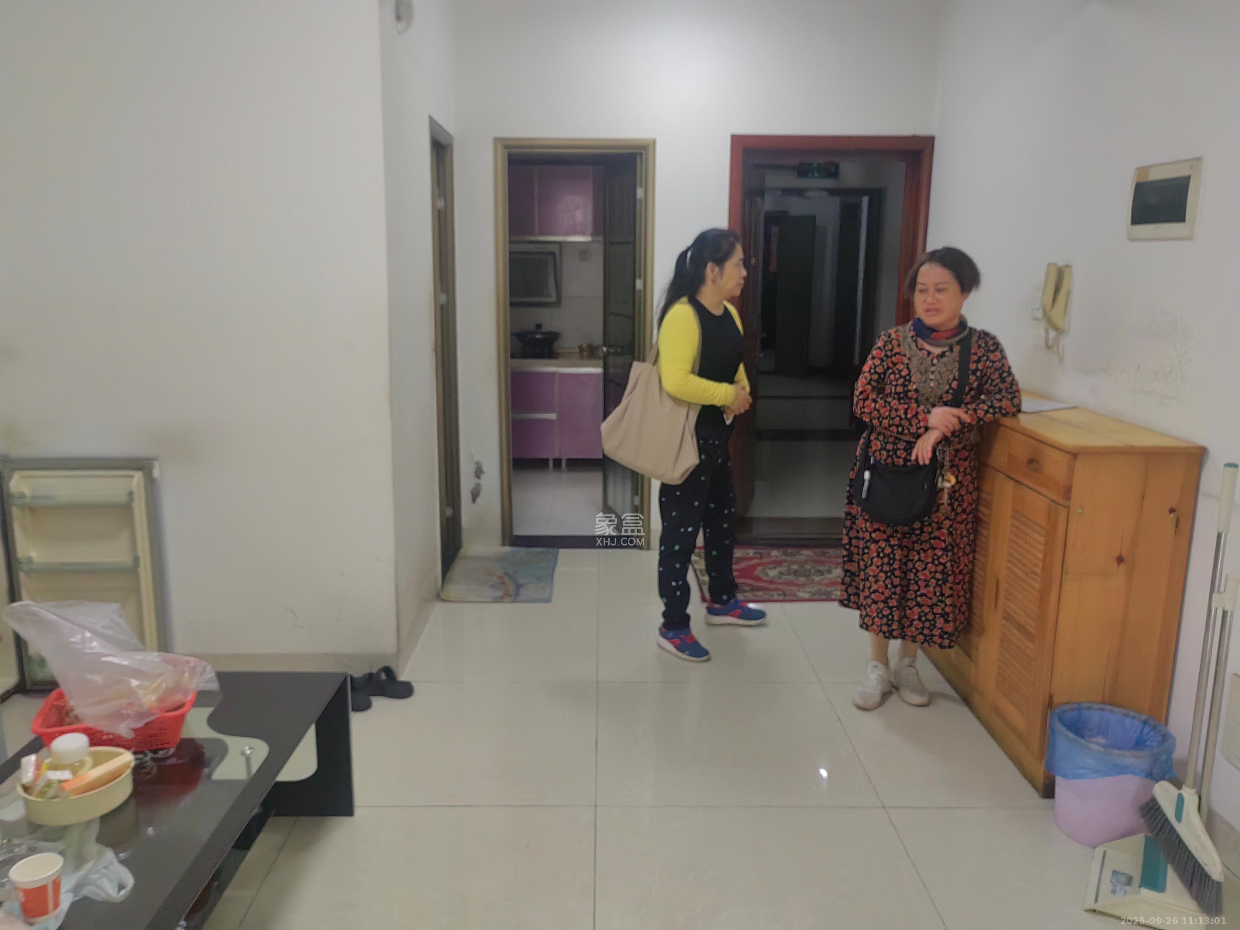 香雨一品 1室2厅2卫 1800.0元/月 香雨一品 1室2厅2卫 1800.0元/月室内图