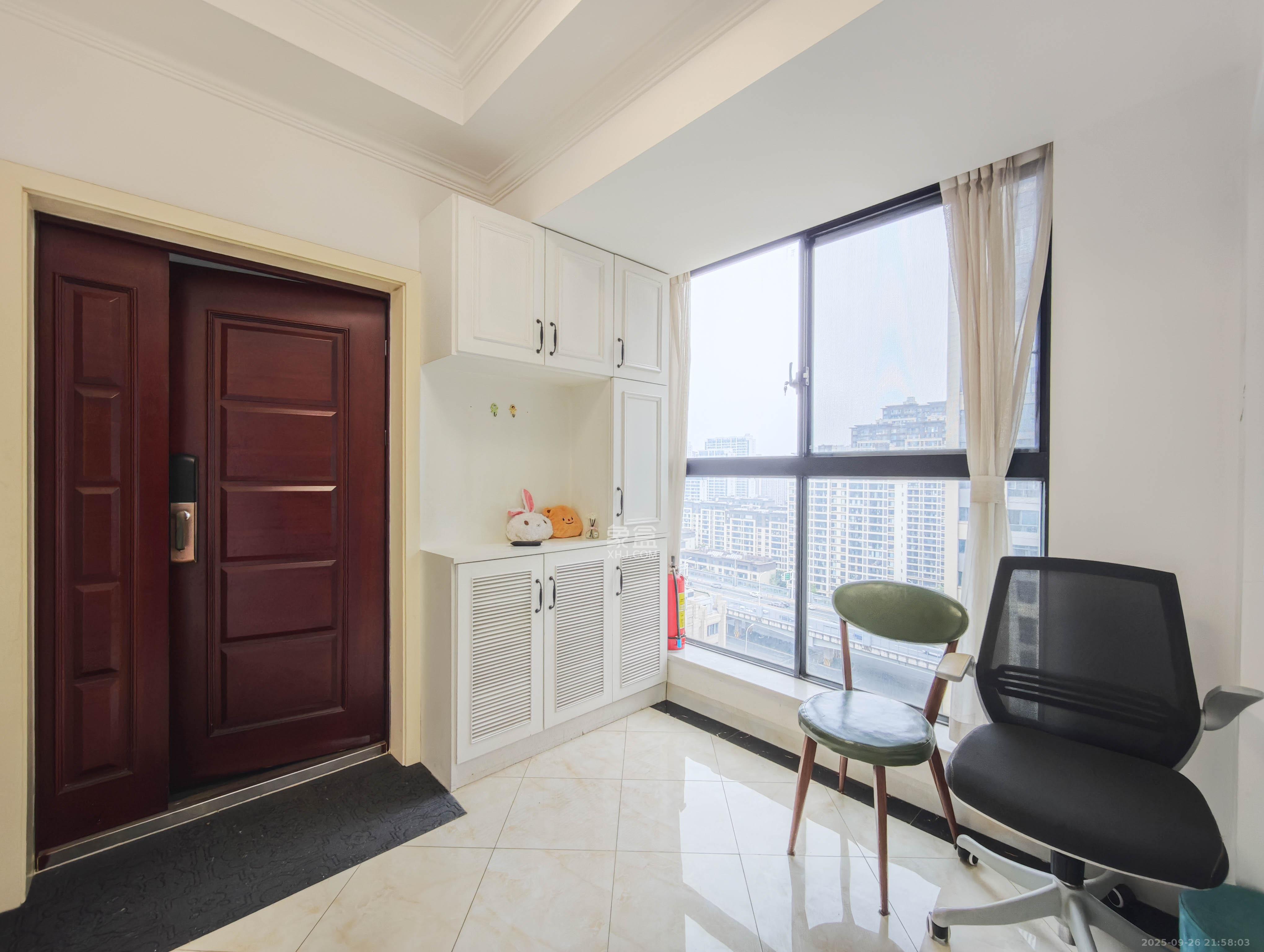 长房半岛蓝湾(观山月) 3室2厅2卫 104.0万 长房半岛蓝湾(观山月) 3室2厅2卫 104.0万其他