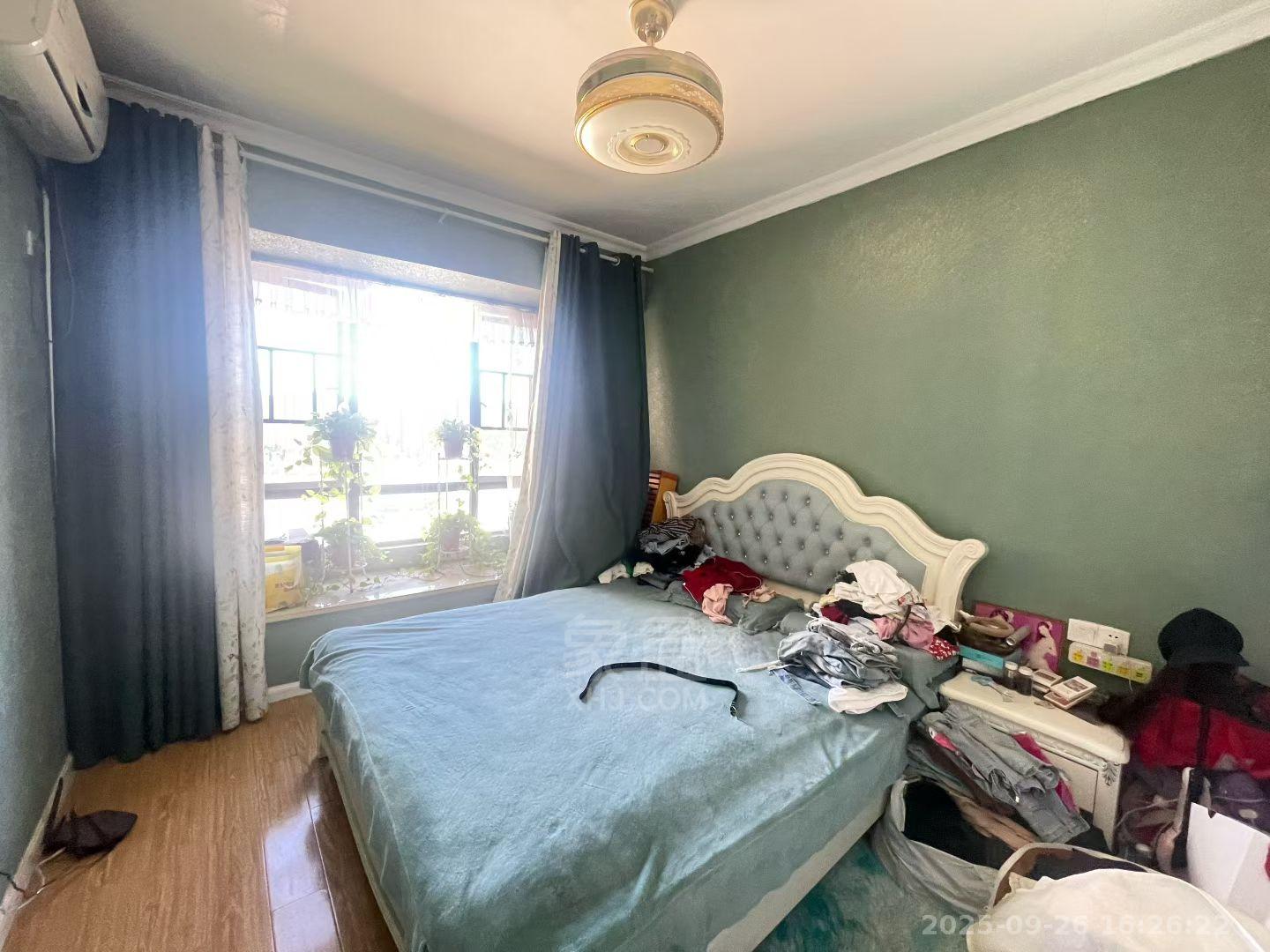 朗廷览江 1室0厅0卫 2500.0元/月 朗廷览江 1室0厅0卫 2500.0元/月室内图