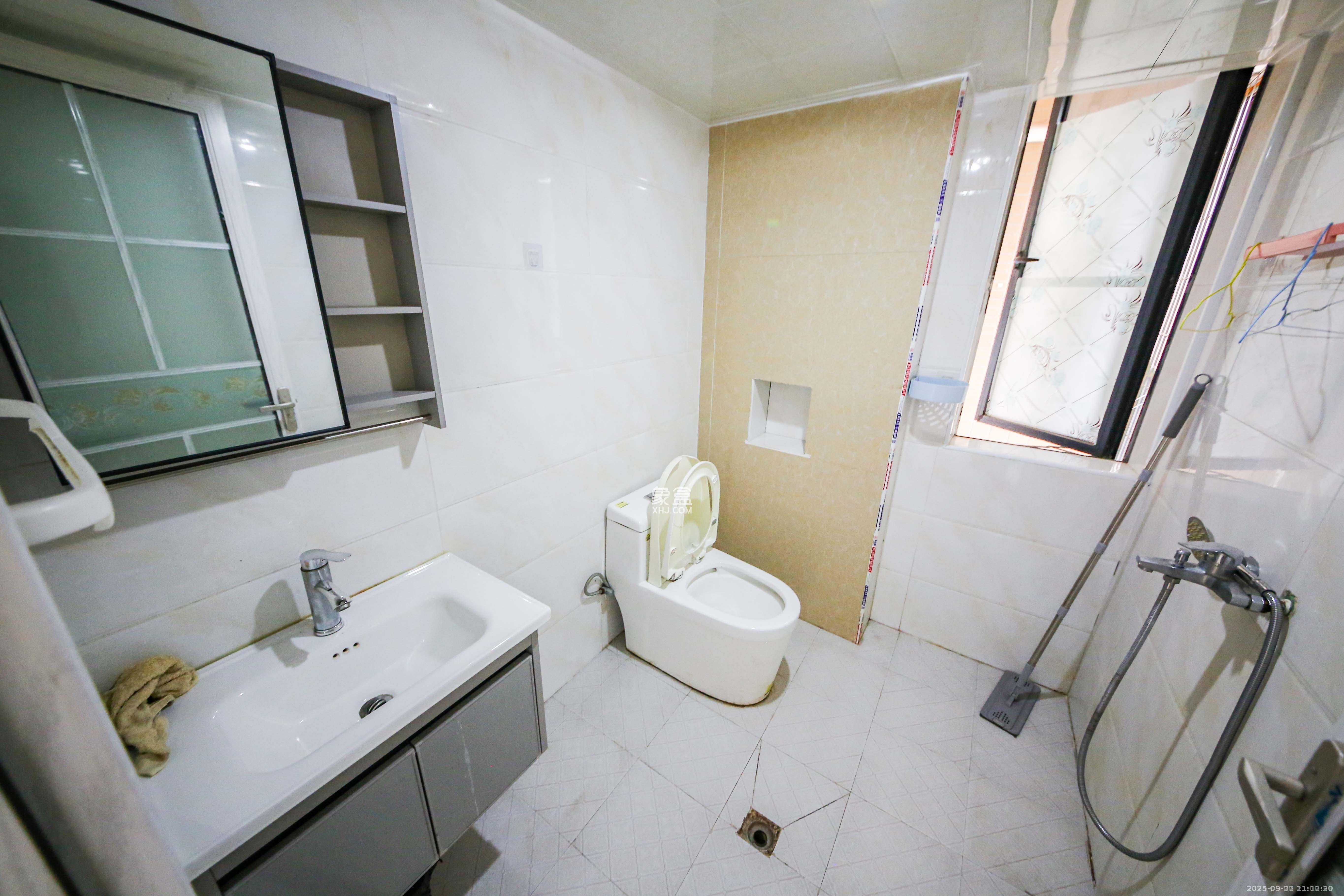 嘉福长安郡(融信澜悦、嘉福好美家园) 3室2厅1卫 2100.0元/月 嘉福长安郡(融信澜悦、嘉福好美家园) 3室2厅1卫 2100.0元/月室内图