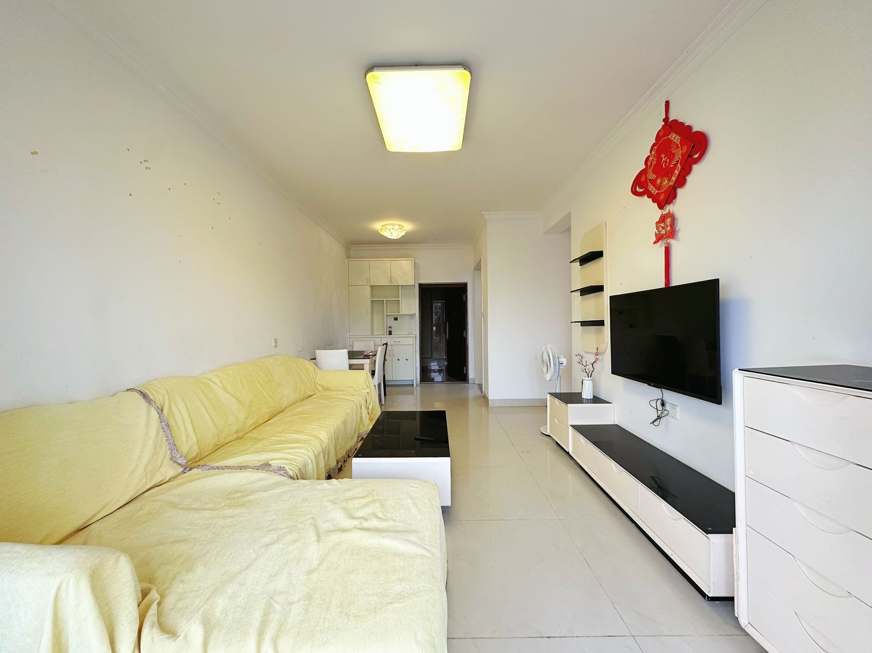 新城吾悦广场 1室0厅0卫 2700.0元/月 新城吾悦广场 1室0厅0卫 2700.0元/月室内图