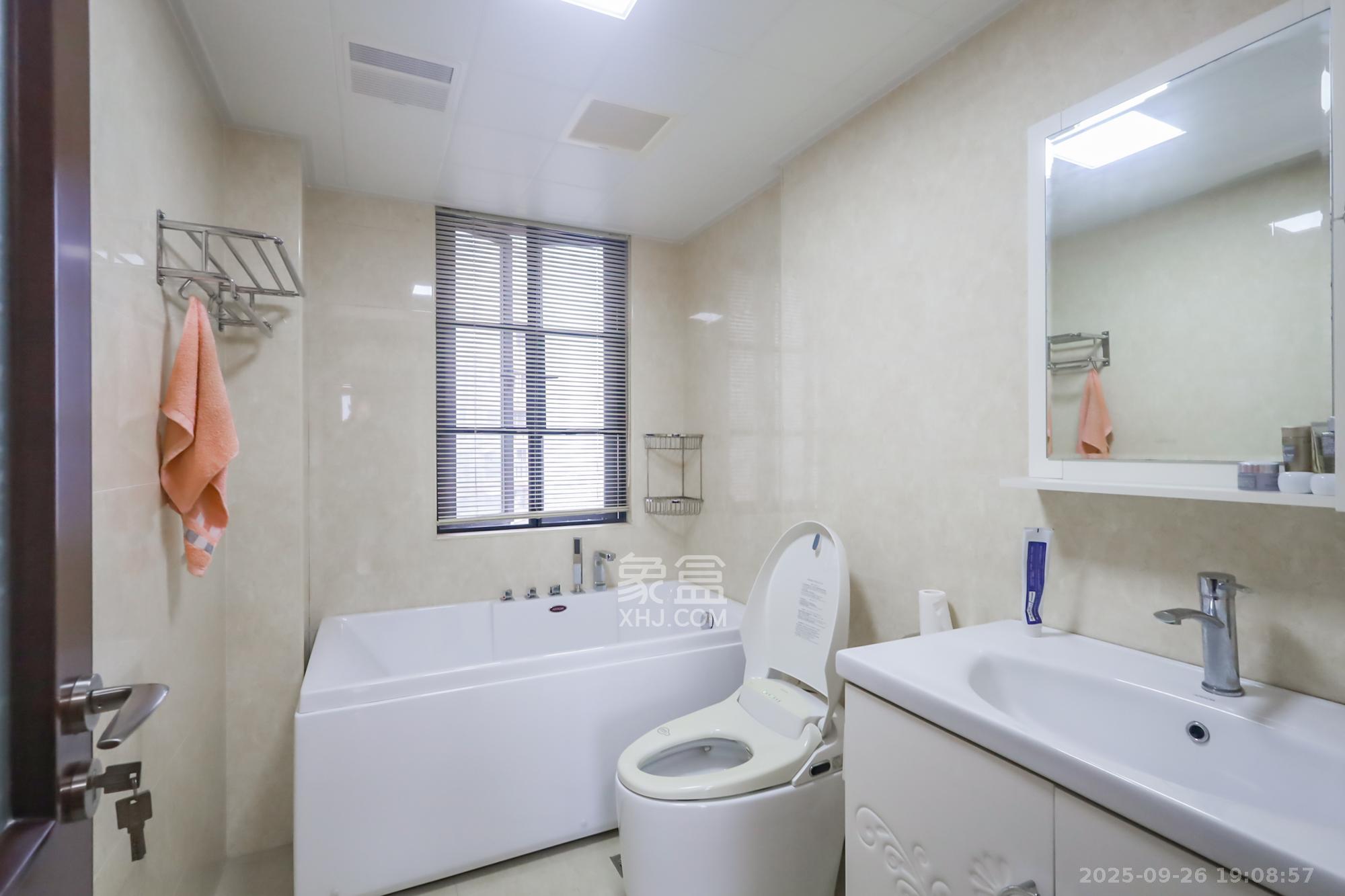 山水誉峰 4室2厅2卫 210.0万 山水誉峰 4室2厅2卫 210.0万卫生间