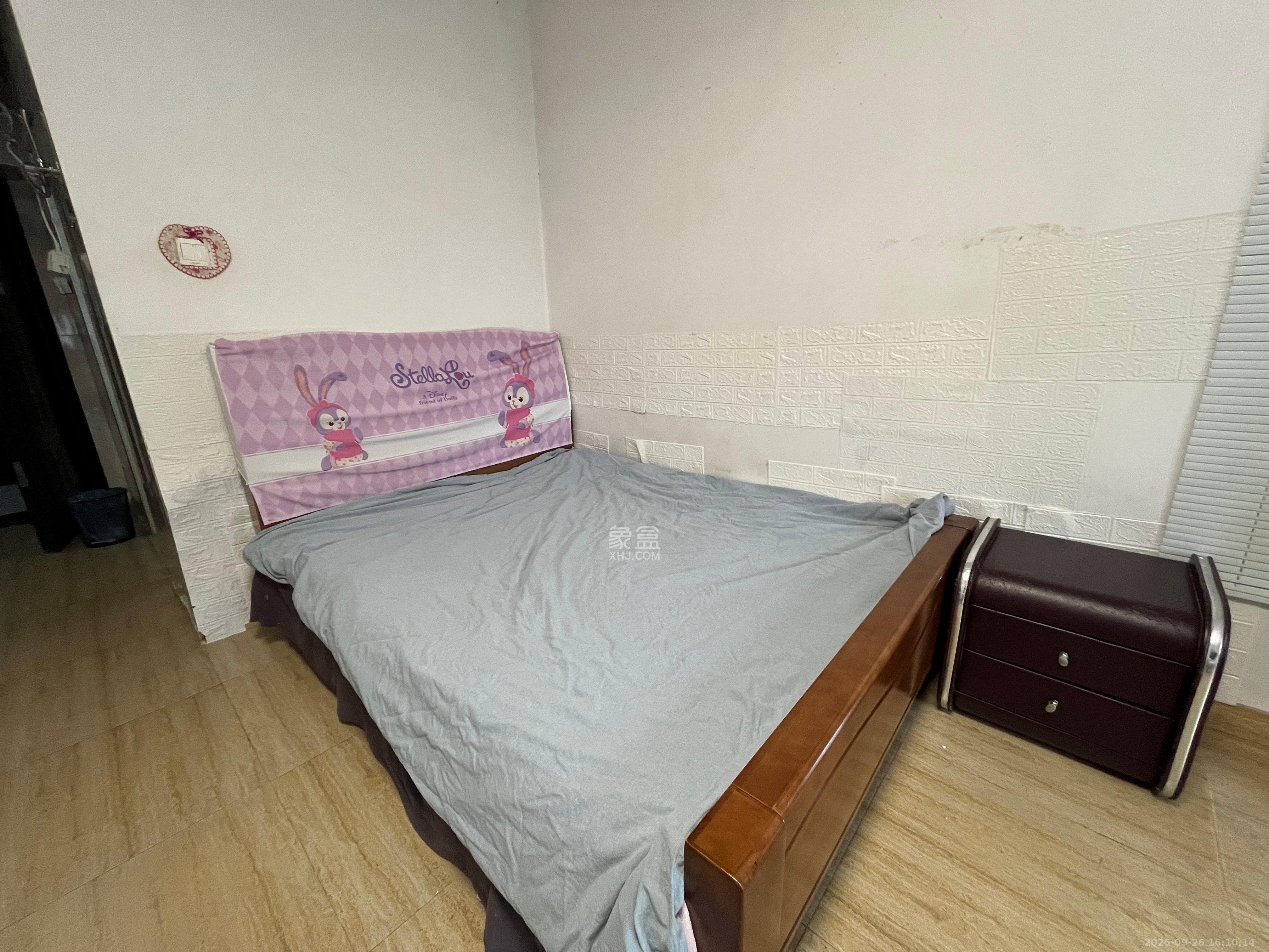 山水华景 1室1厅1卫 1300.00元/月 山水华景 1室1厅1卫 1300.00元/月室内图