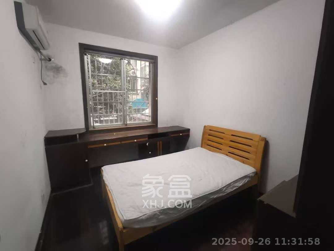 华天望族苑 3室2厅1卫 2300.0元/月 华天望族苑 3室2厅1卫 2300.0元/月室内图