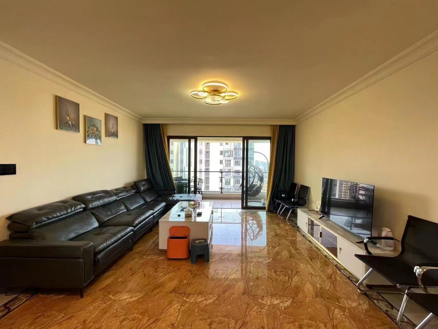 富力碧桂园衡中心  4室2厅2卫    3980.0元/月